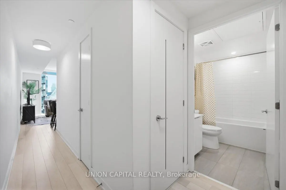 357 King Street W #3507