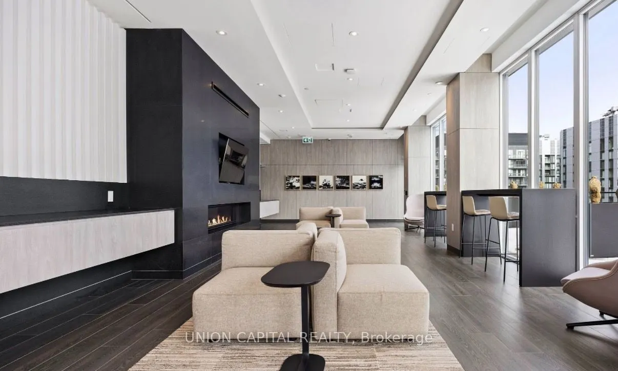 357 King Street W #3507