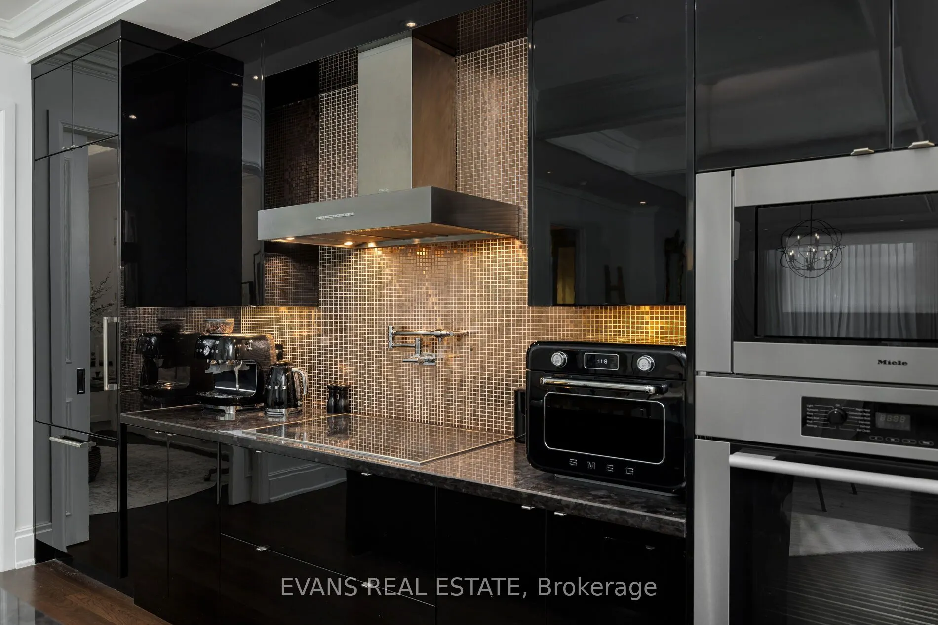 311 Bay Street #3802