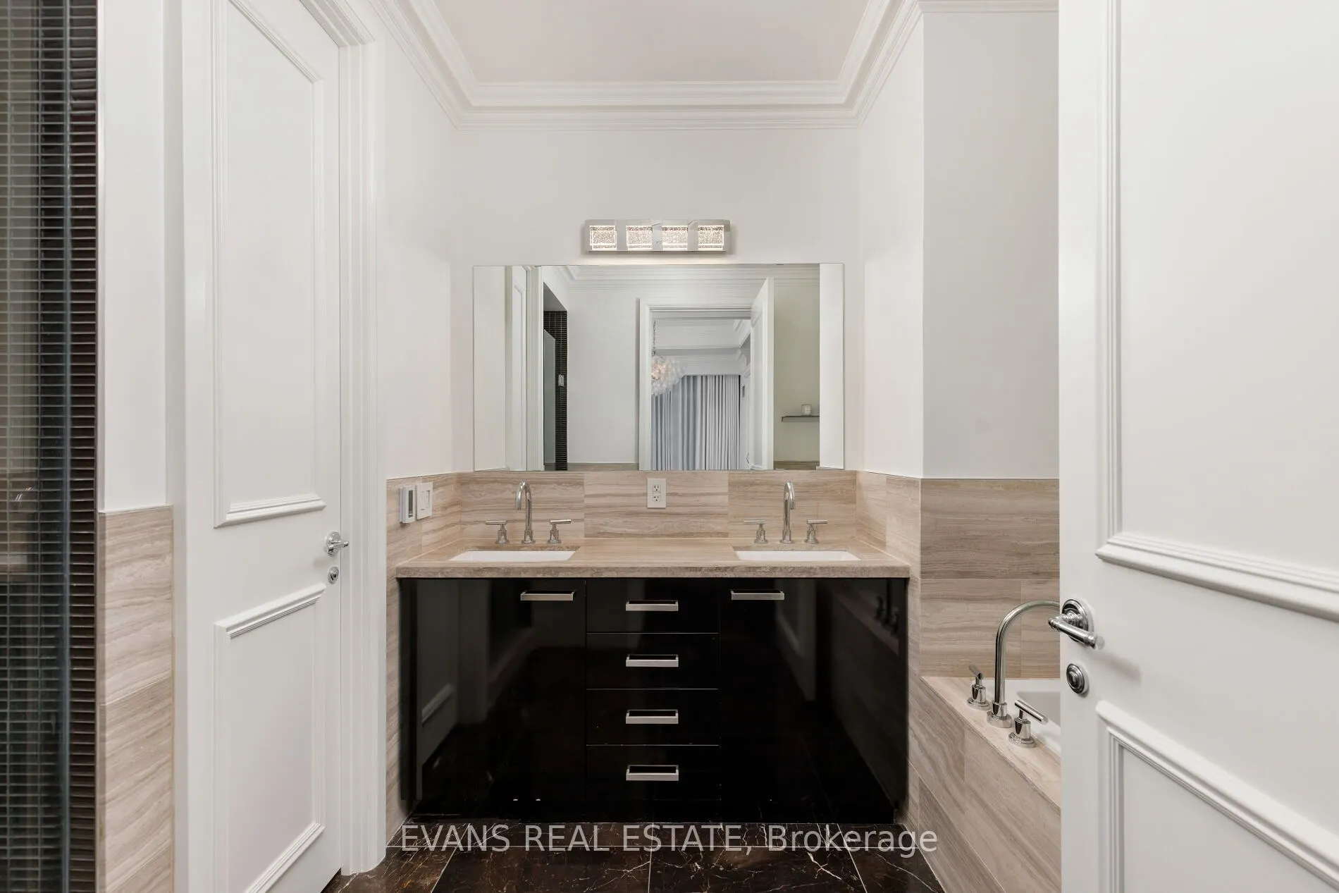 311 Bay Street #3802