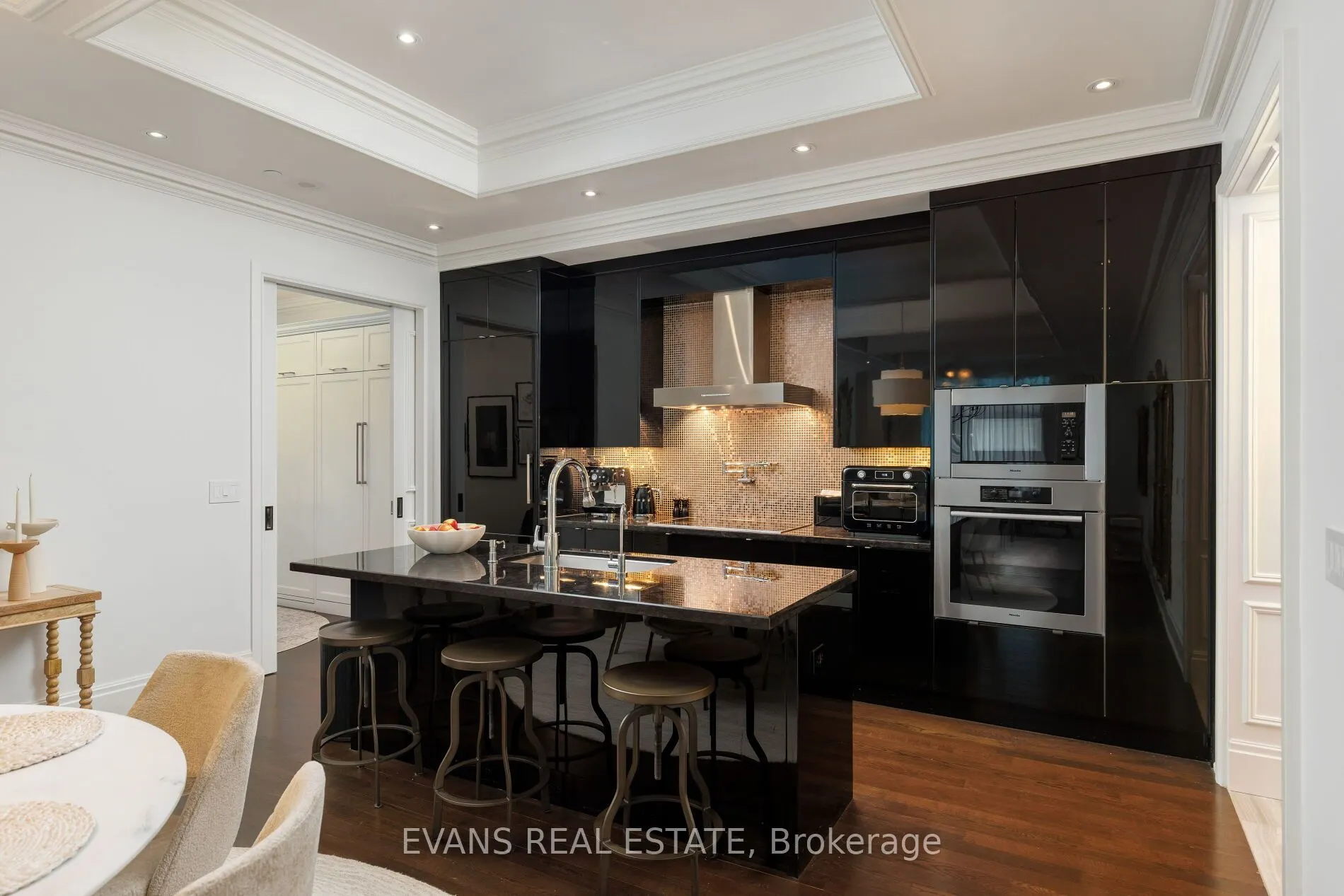311 Bay Street #3802