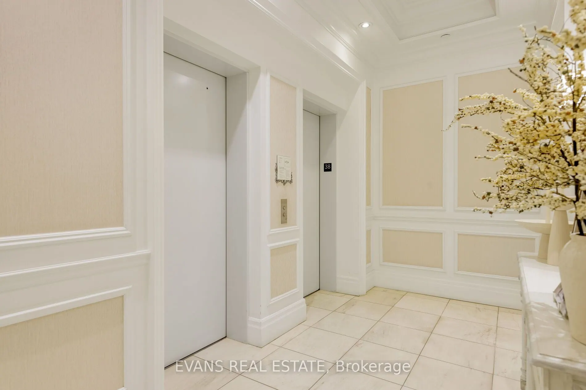 311 Bay Street #3802