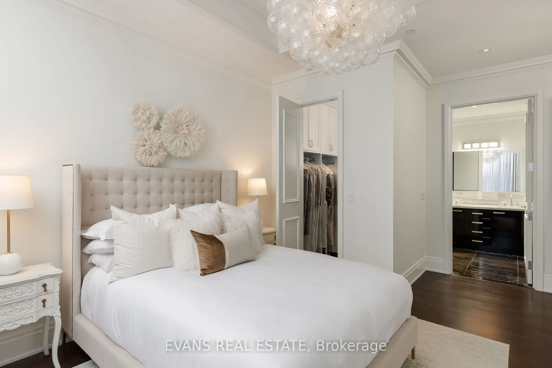 311 Bay Street #3802