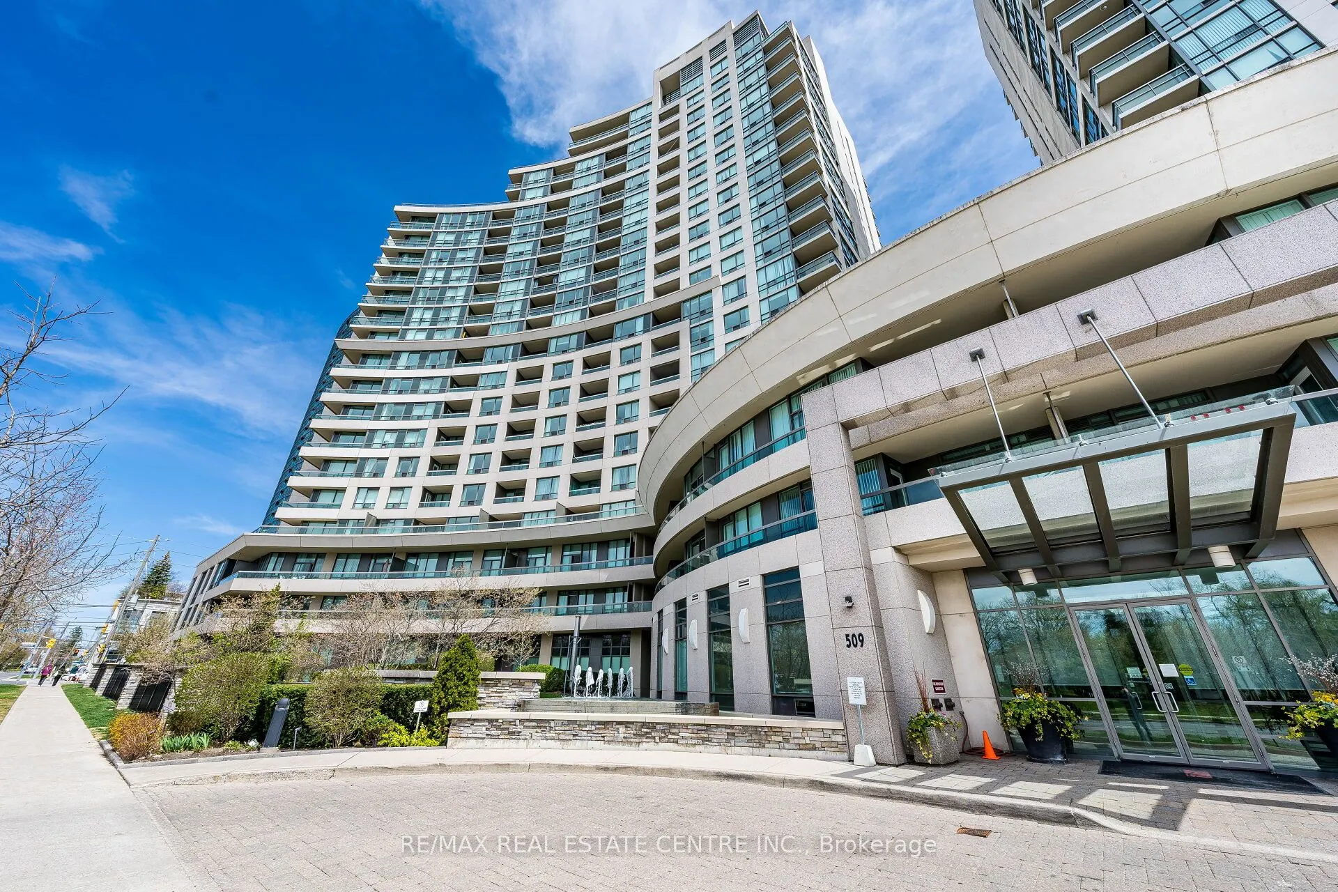509 Beecroft Road #1817
