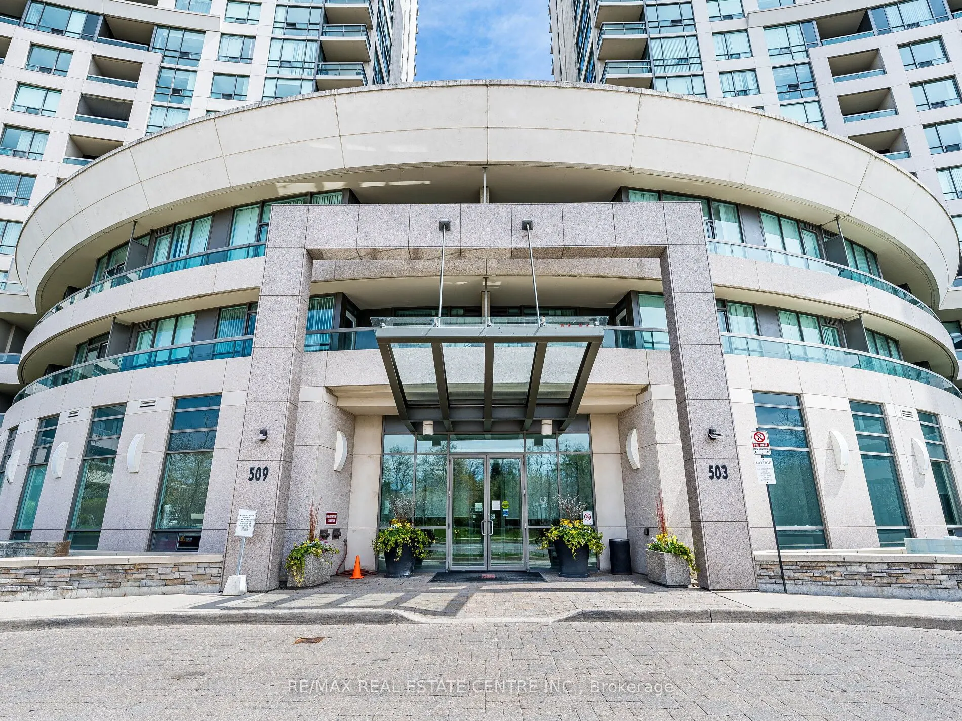 509 Beecroft Road #1817