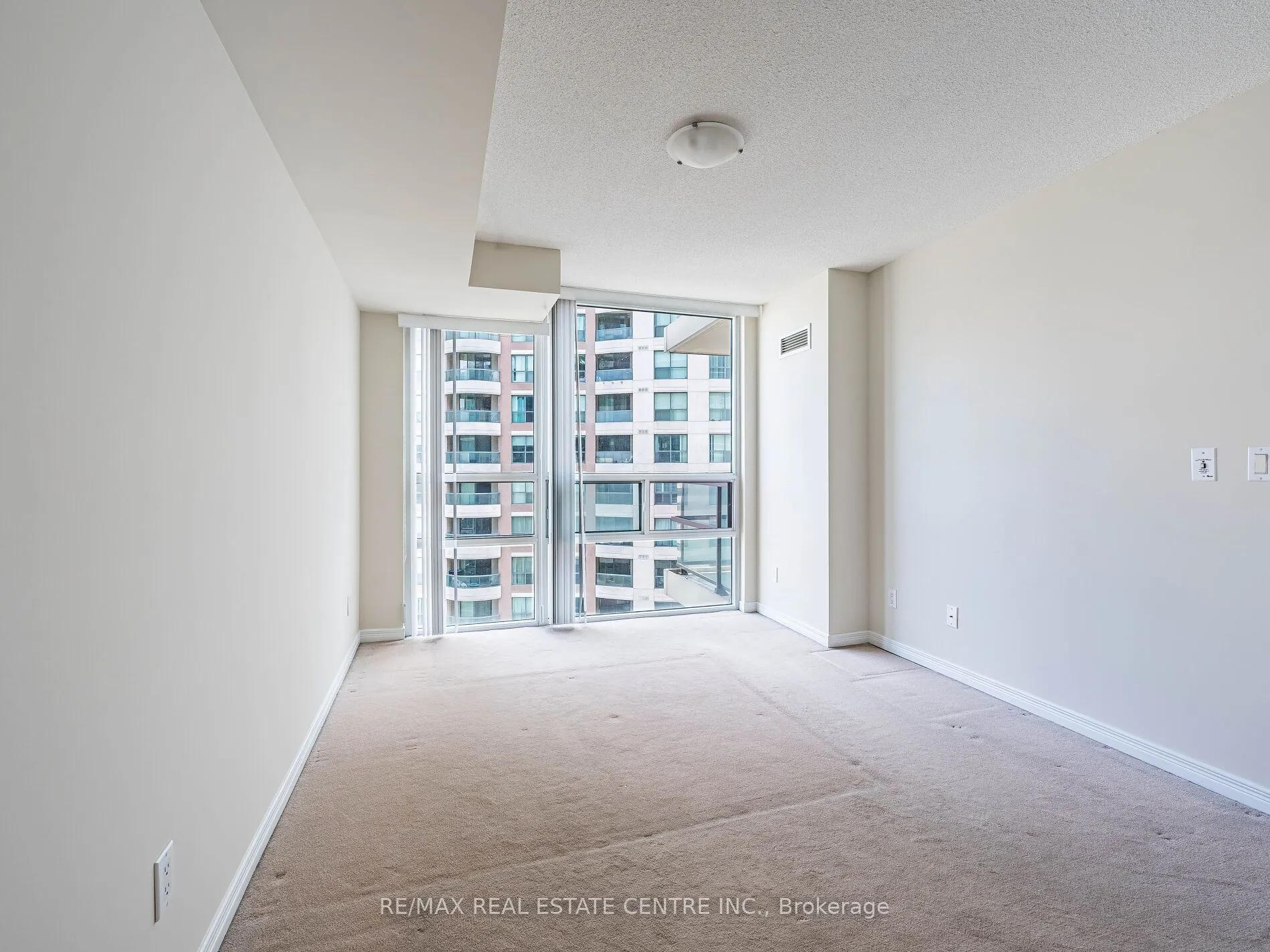 509 Beecroft Road #1817