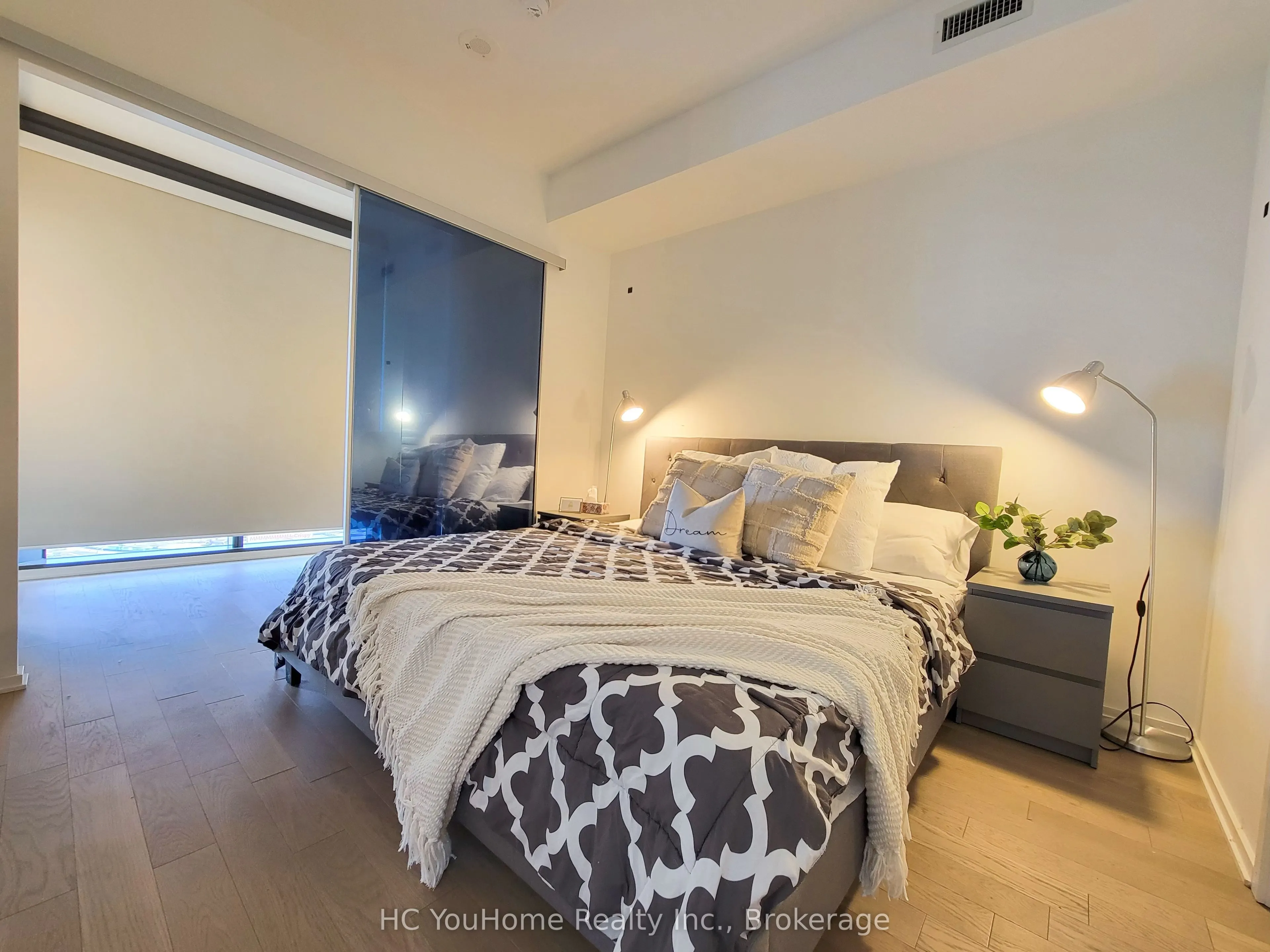 16 Bonnycastle Street #1805