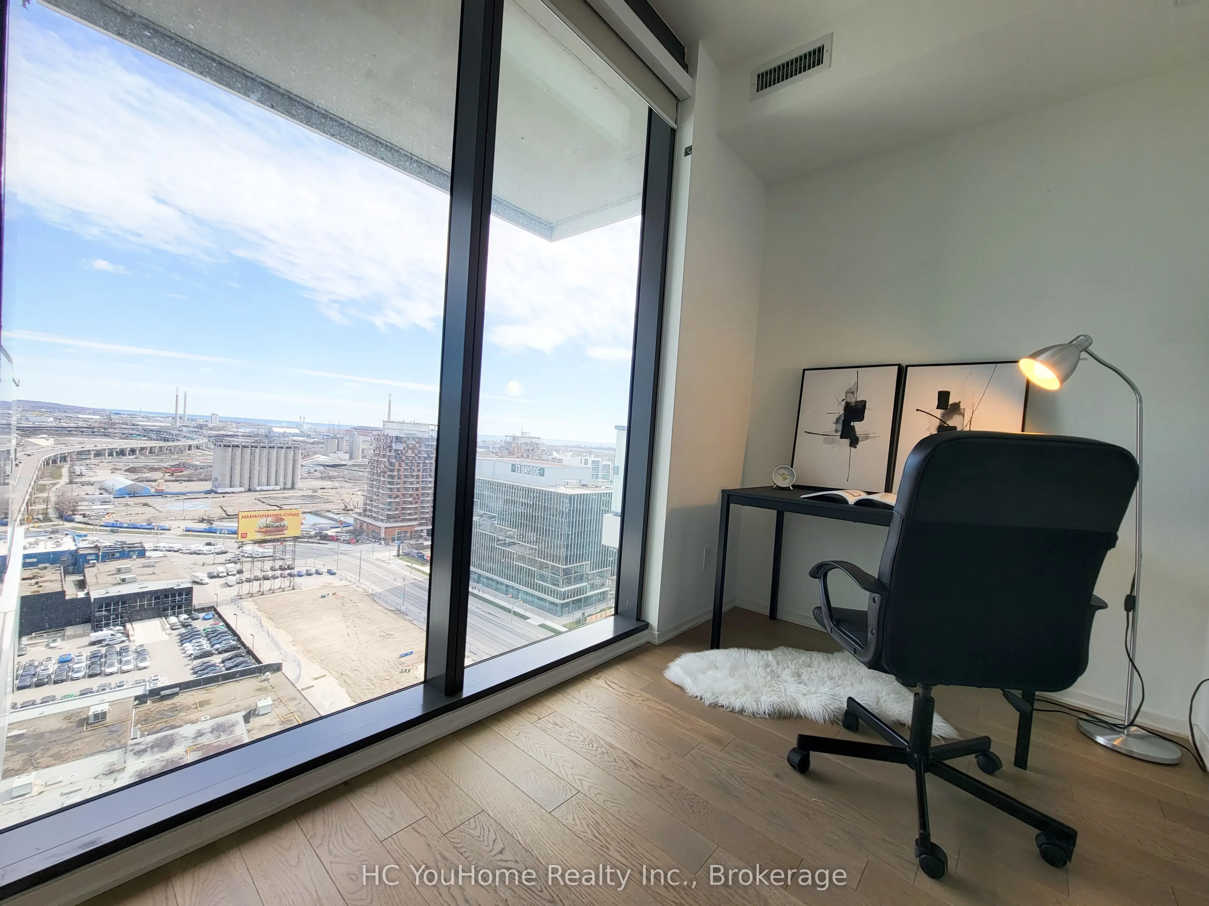 16 Bonnycastle Street #1805
