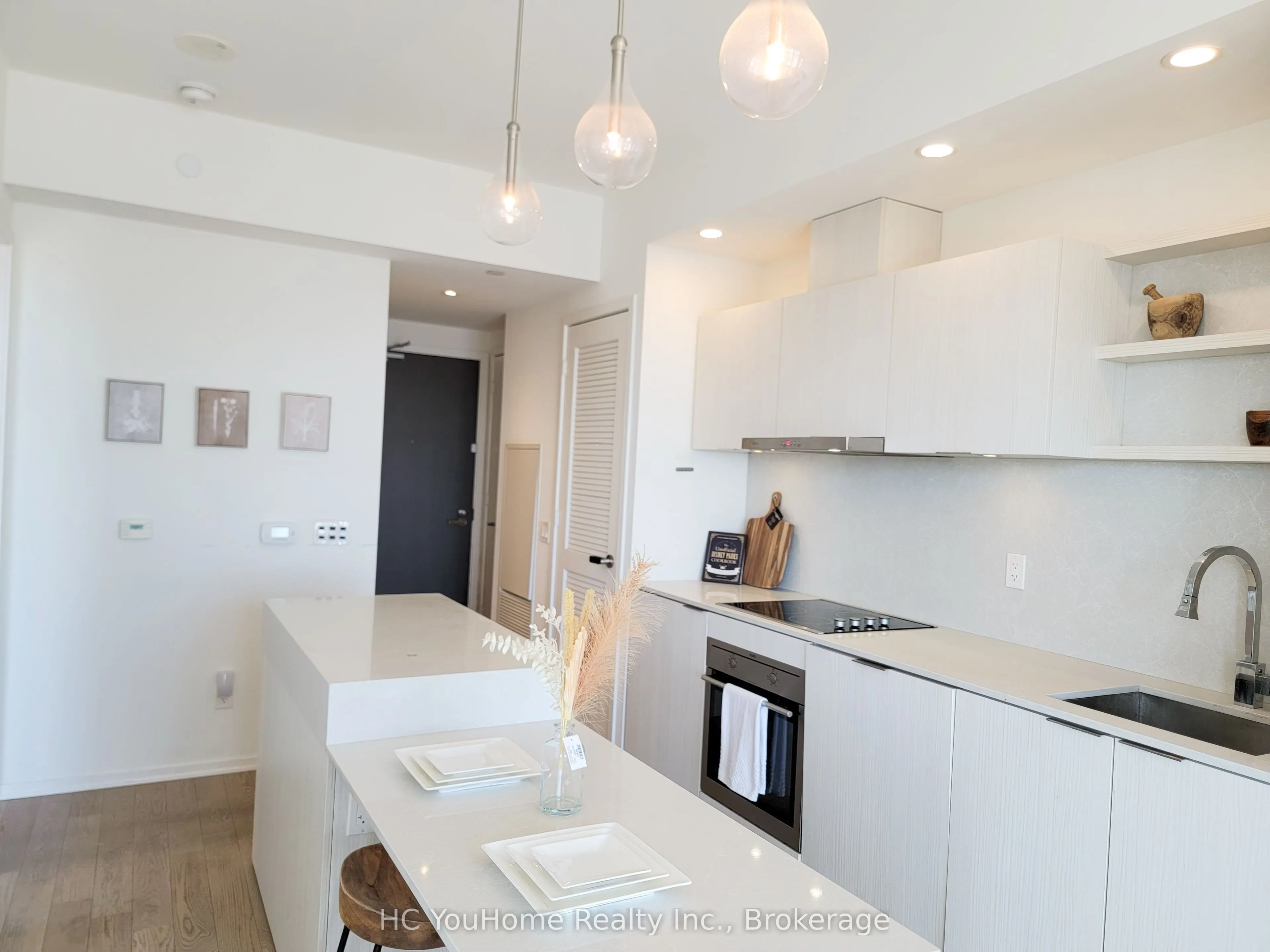 16 Bonnycastle Street #1805