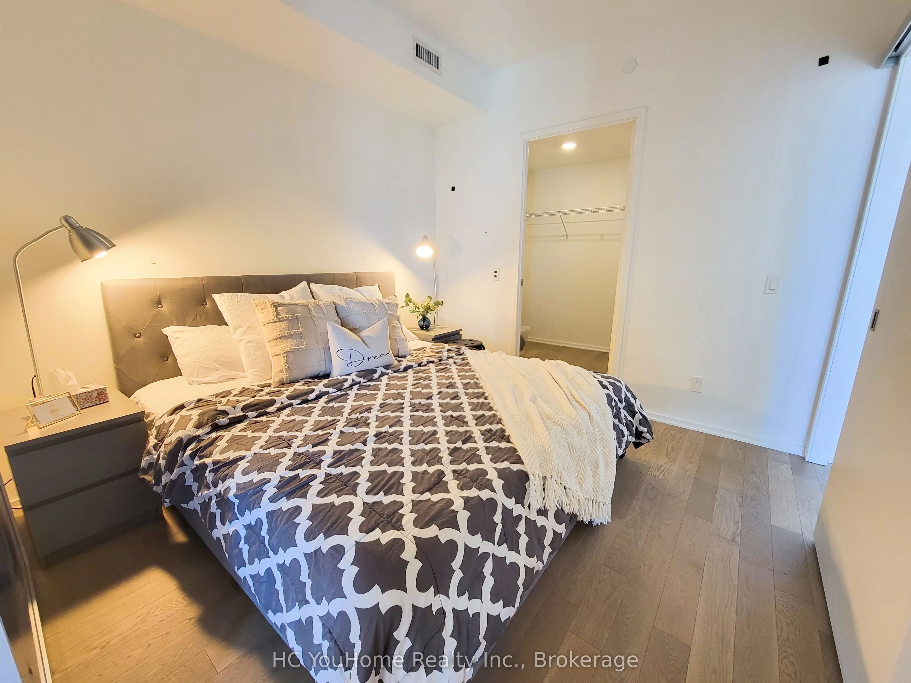 16 Bonnycastle Street #1805