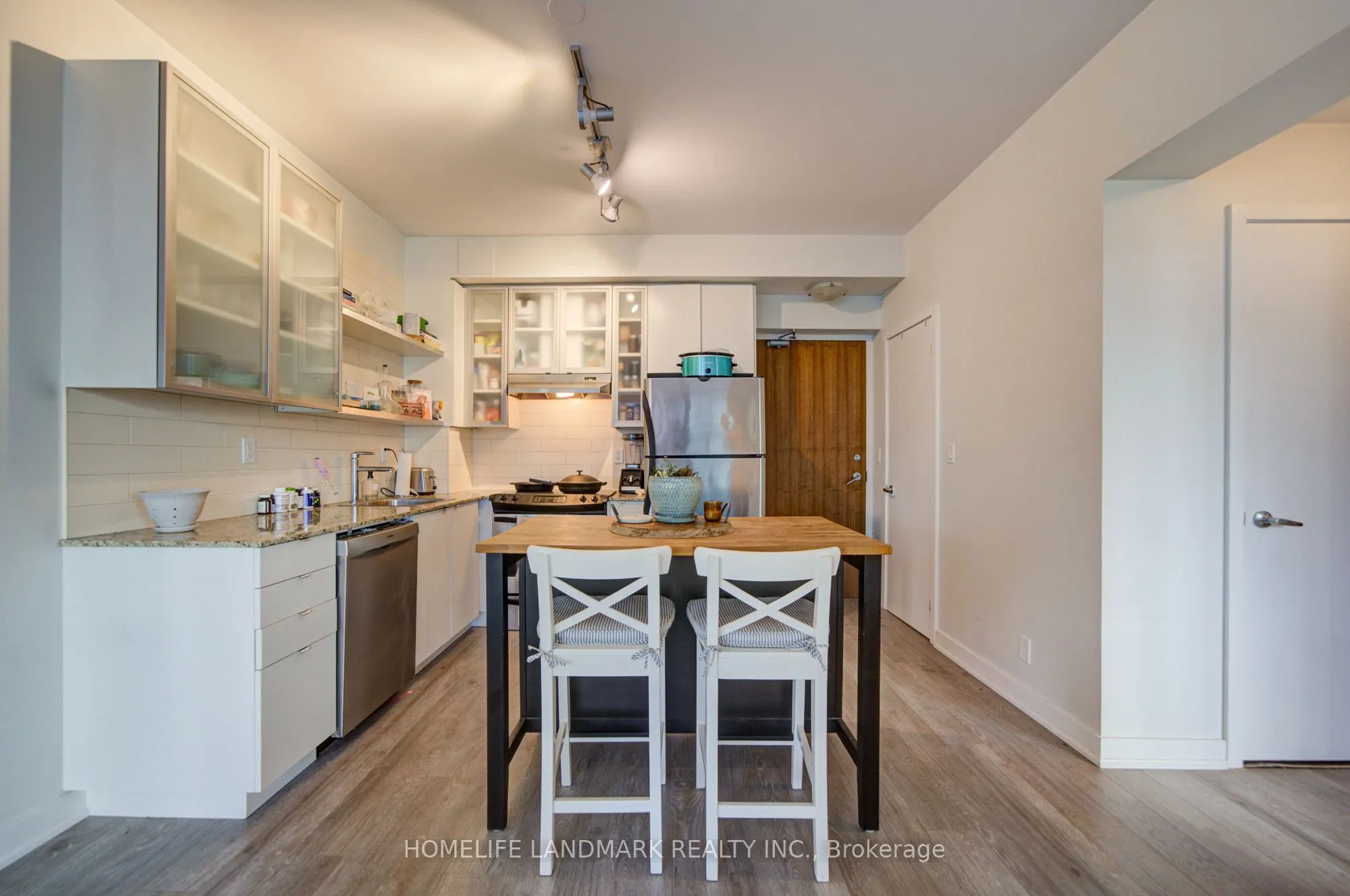 33 Lombard Street #604