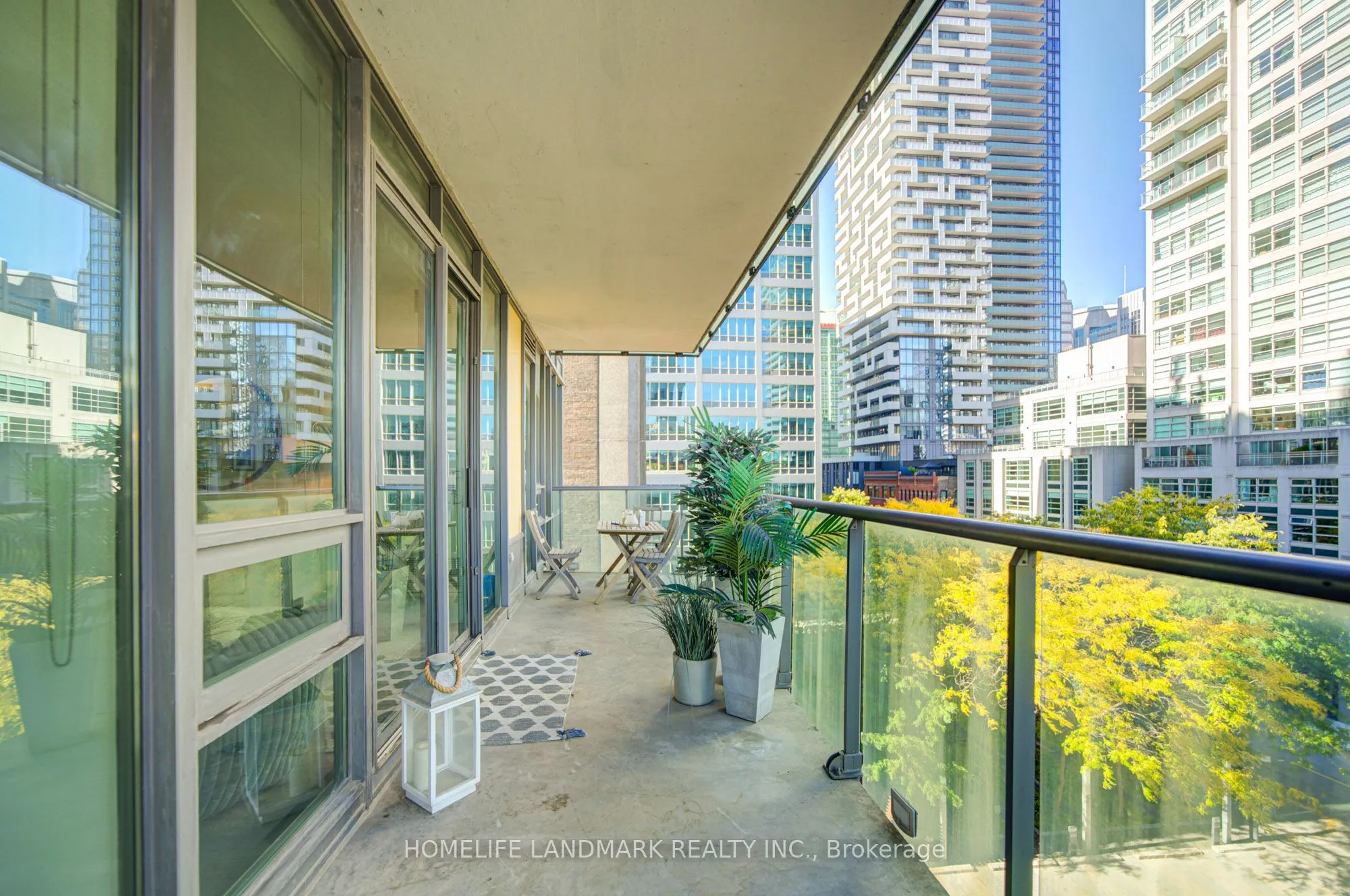 33 Lombard Street #604