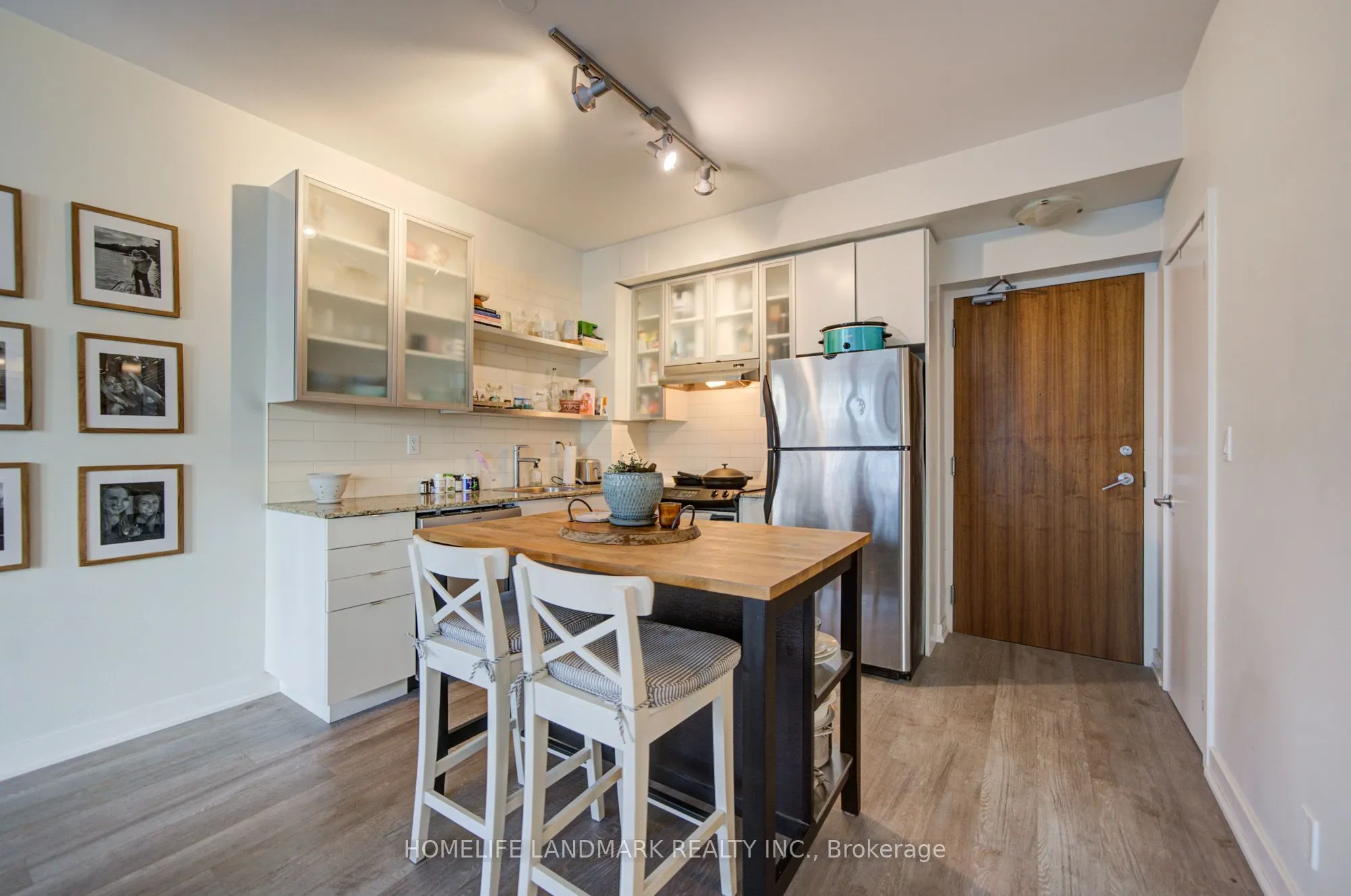 33 Lombard Street #604