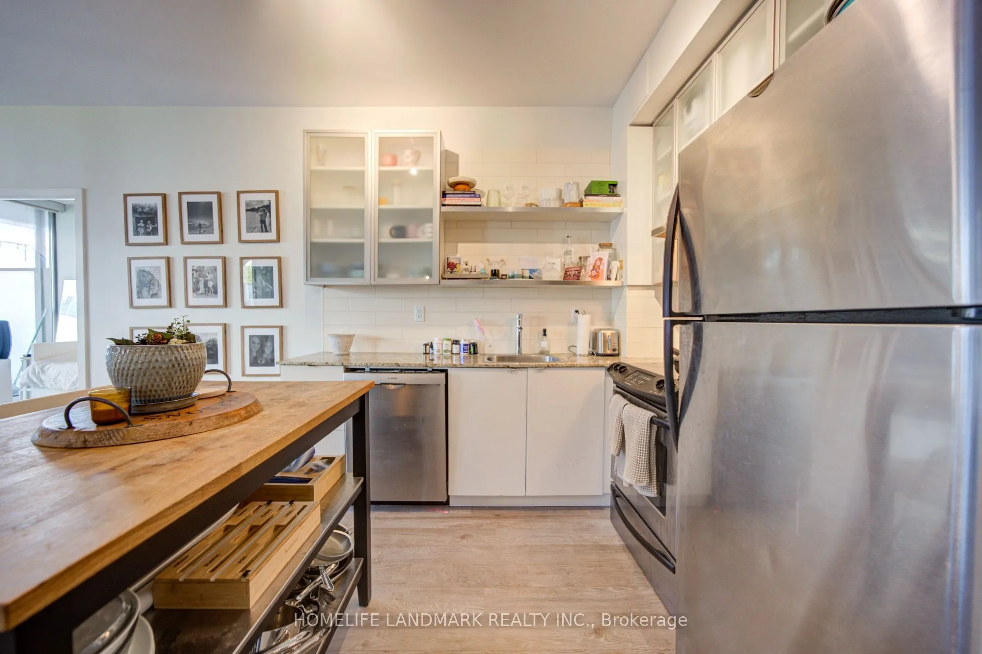 33 Lombard Street #604