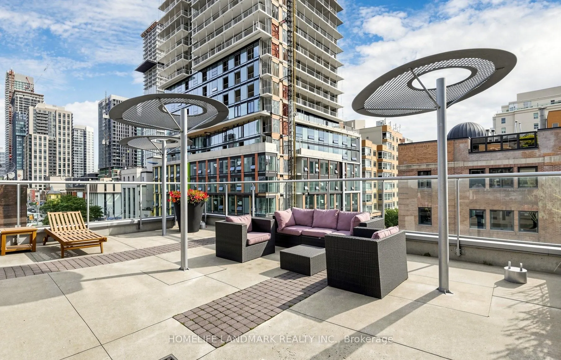 33 Lombard Street #604