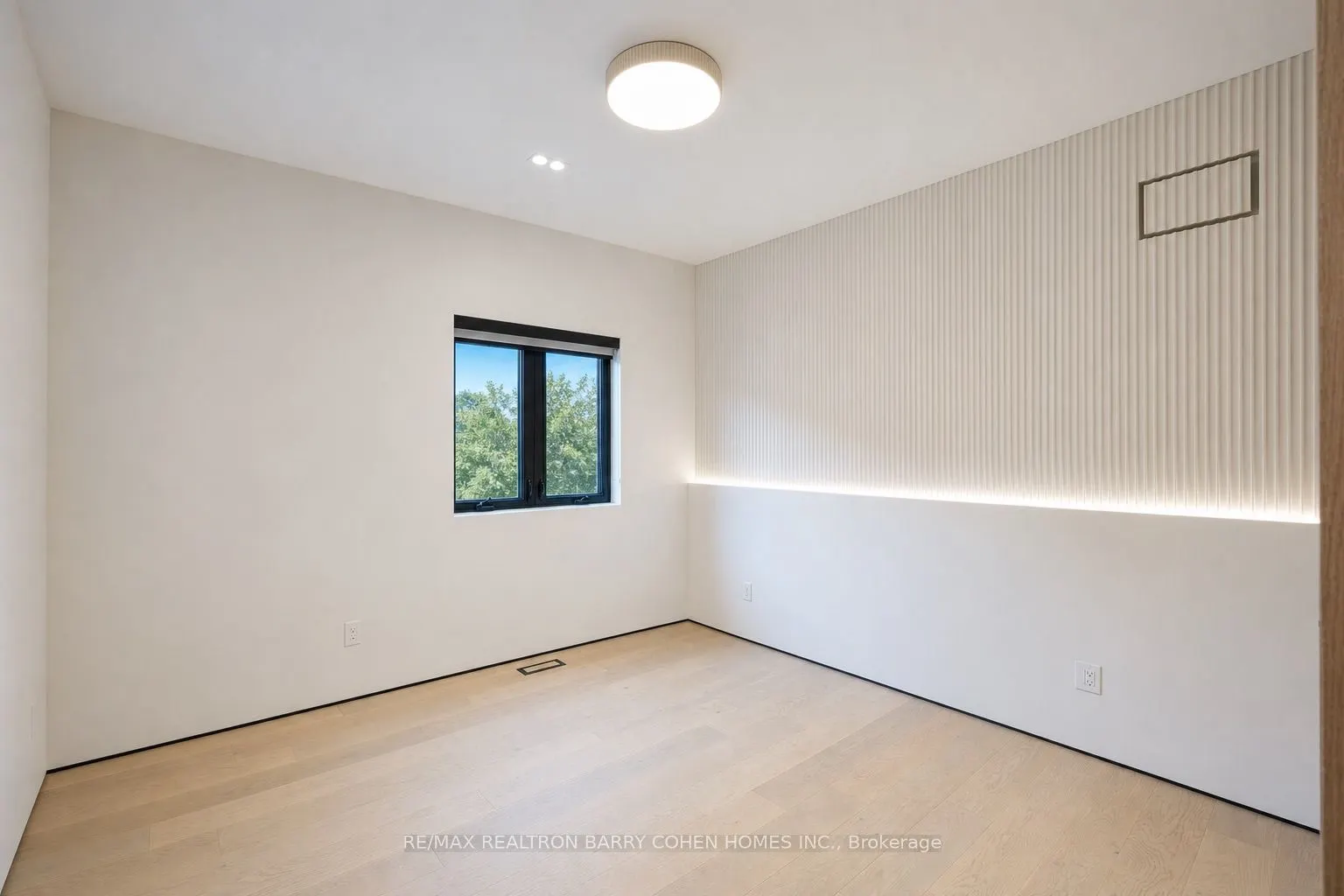 35 Felbrigg Avenue