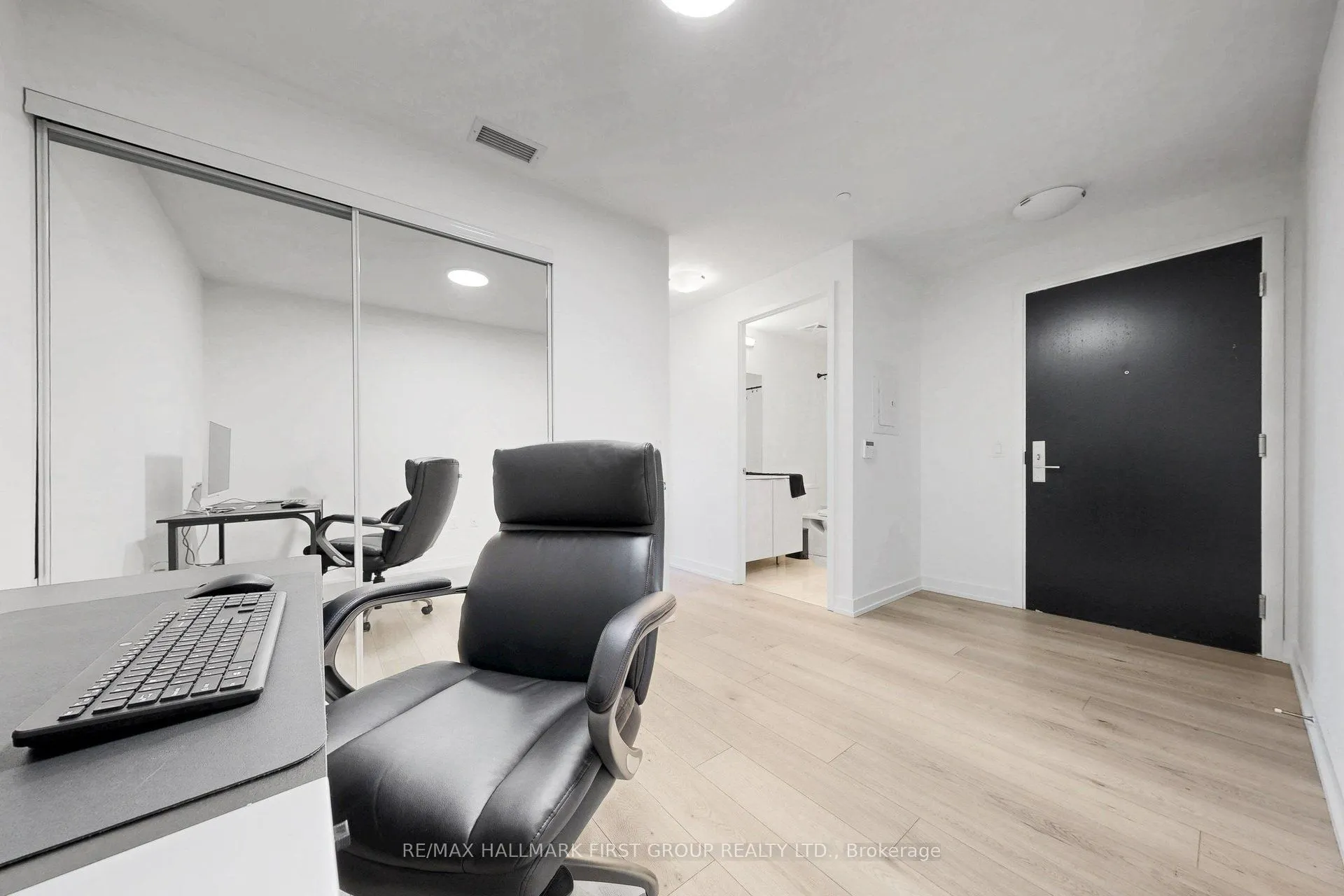 158 Front Street E #2201