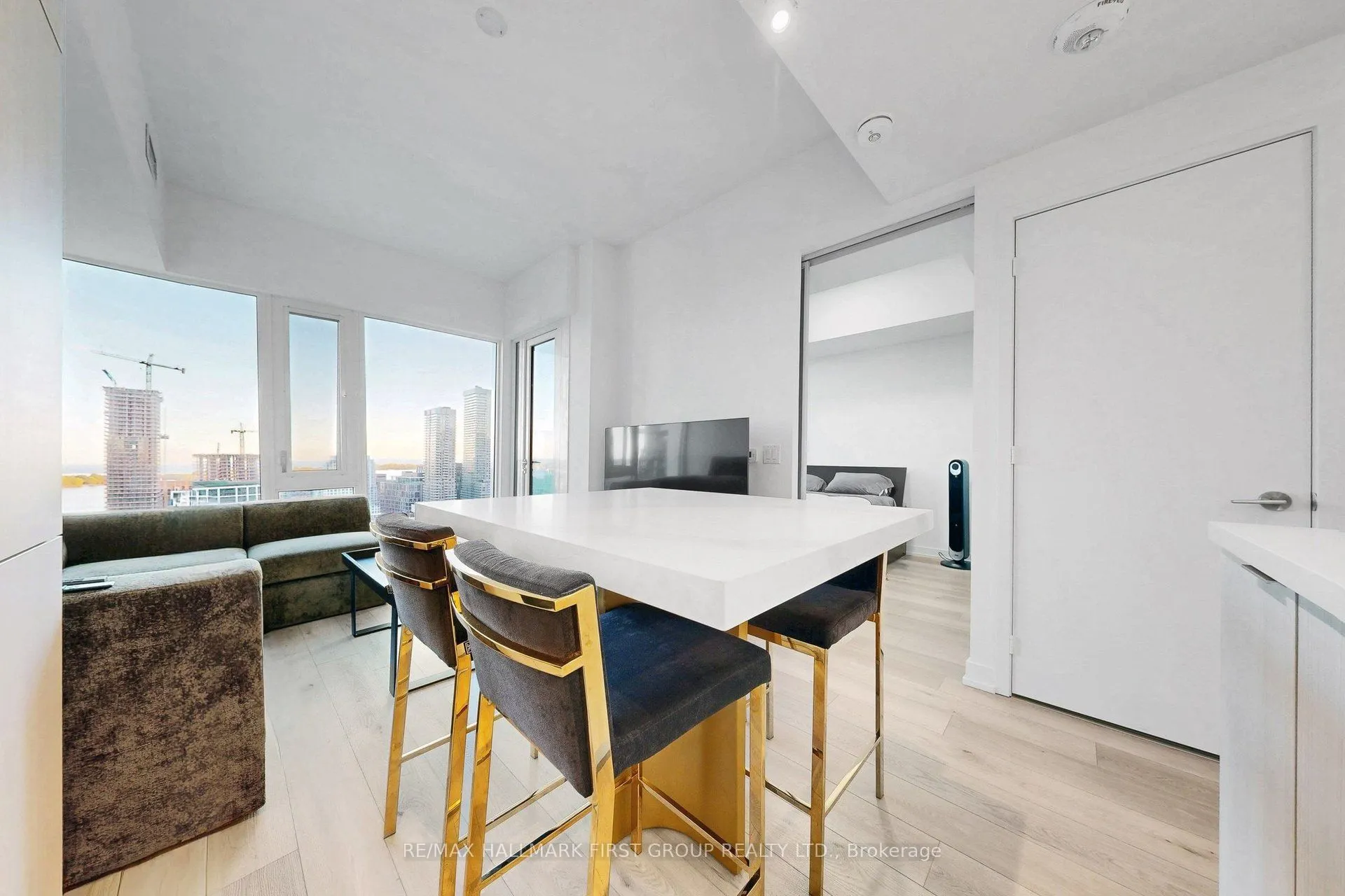 158 Front Street E #2201