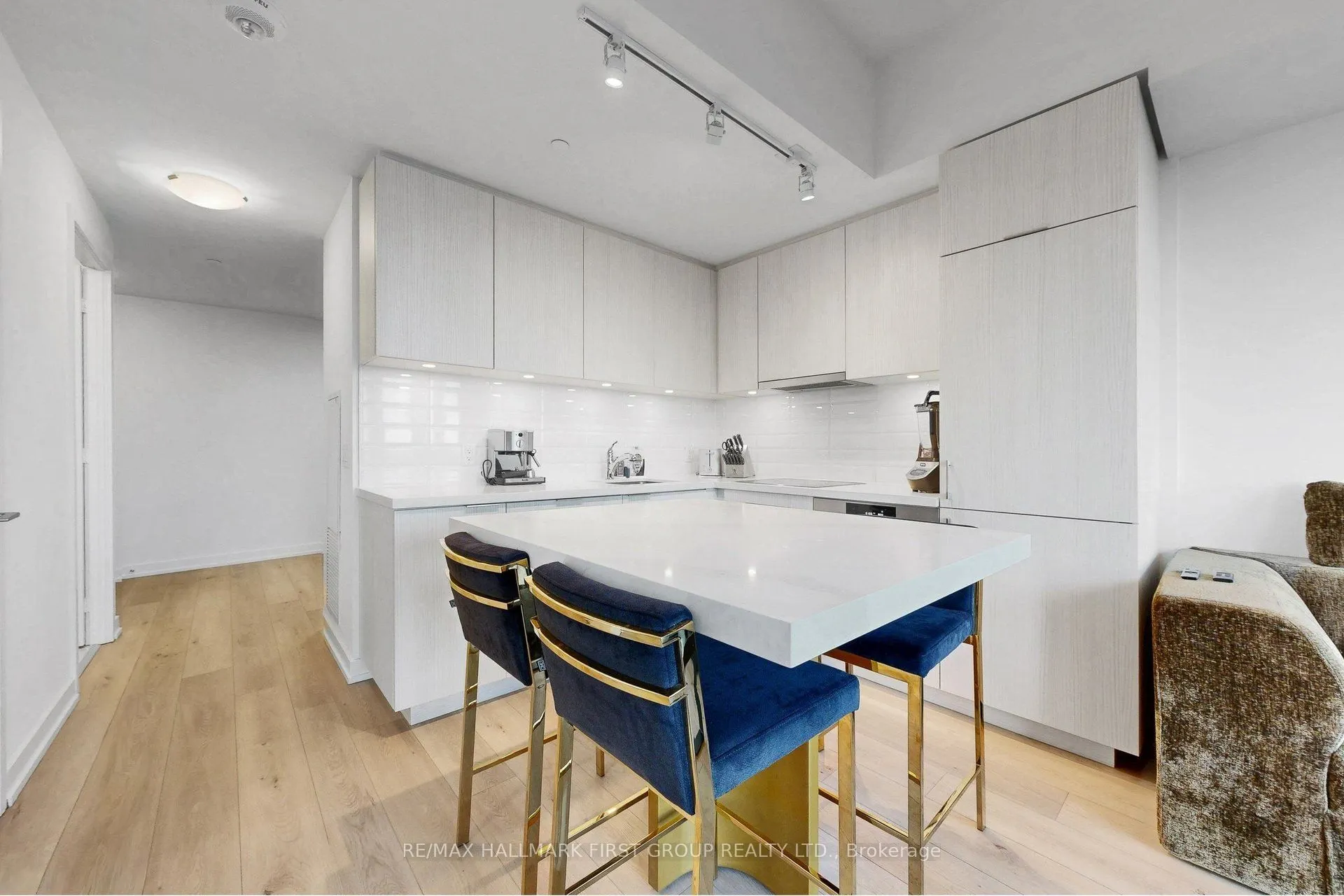 158 Front Street E #2201