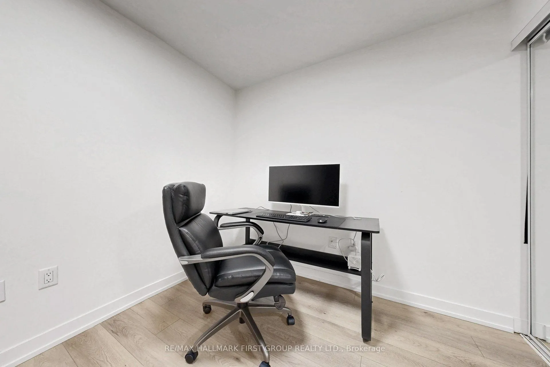 158 Front Street E #2201