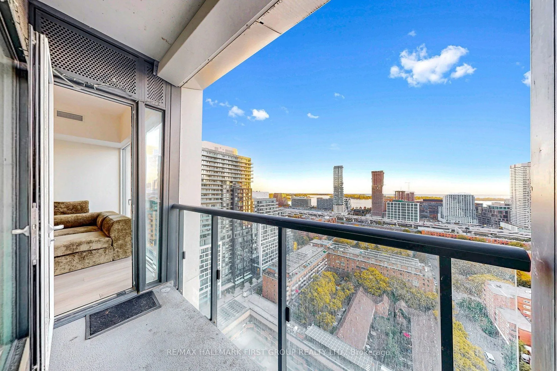 158 Front Street E #2201