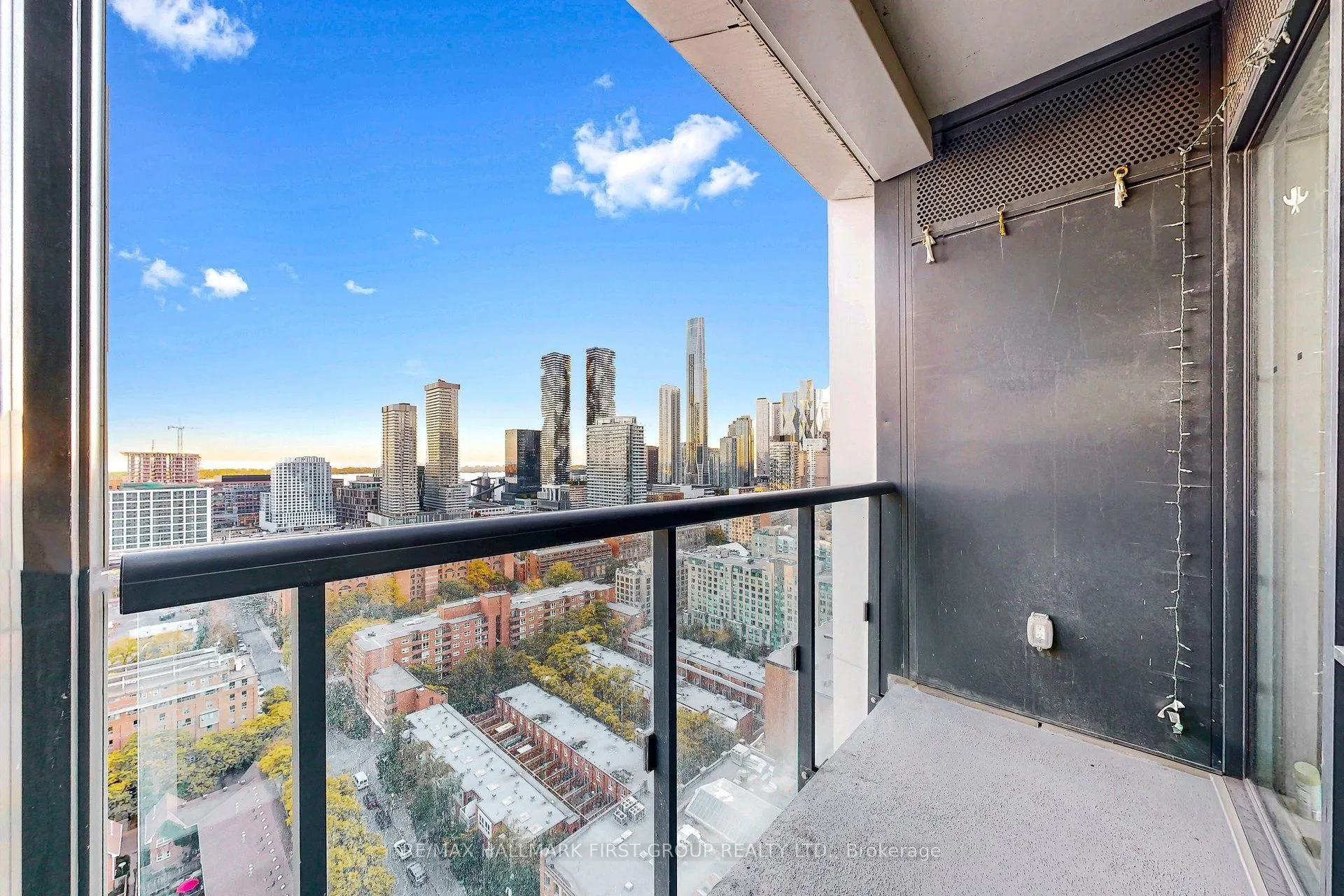 158 Front Street E #2201
