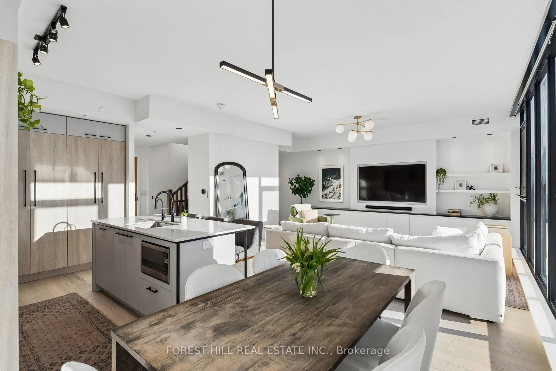 41 Dovercourt Road #PH1006