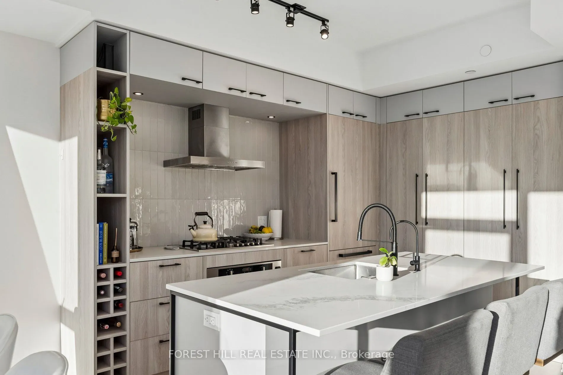 41 Dovercourt Road #PH1006