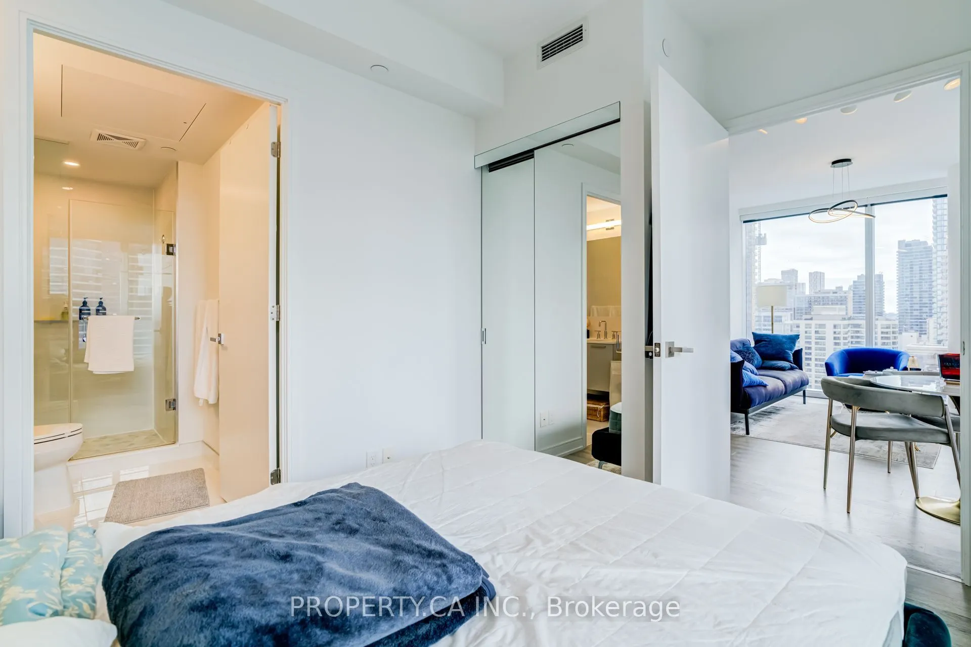 3 Gloucester Street #1709
