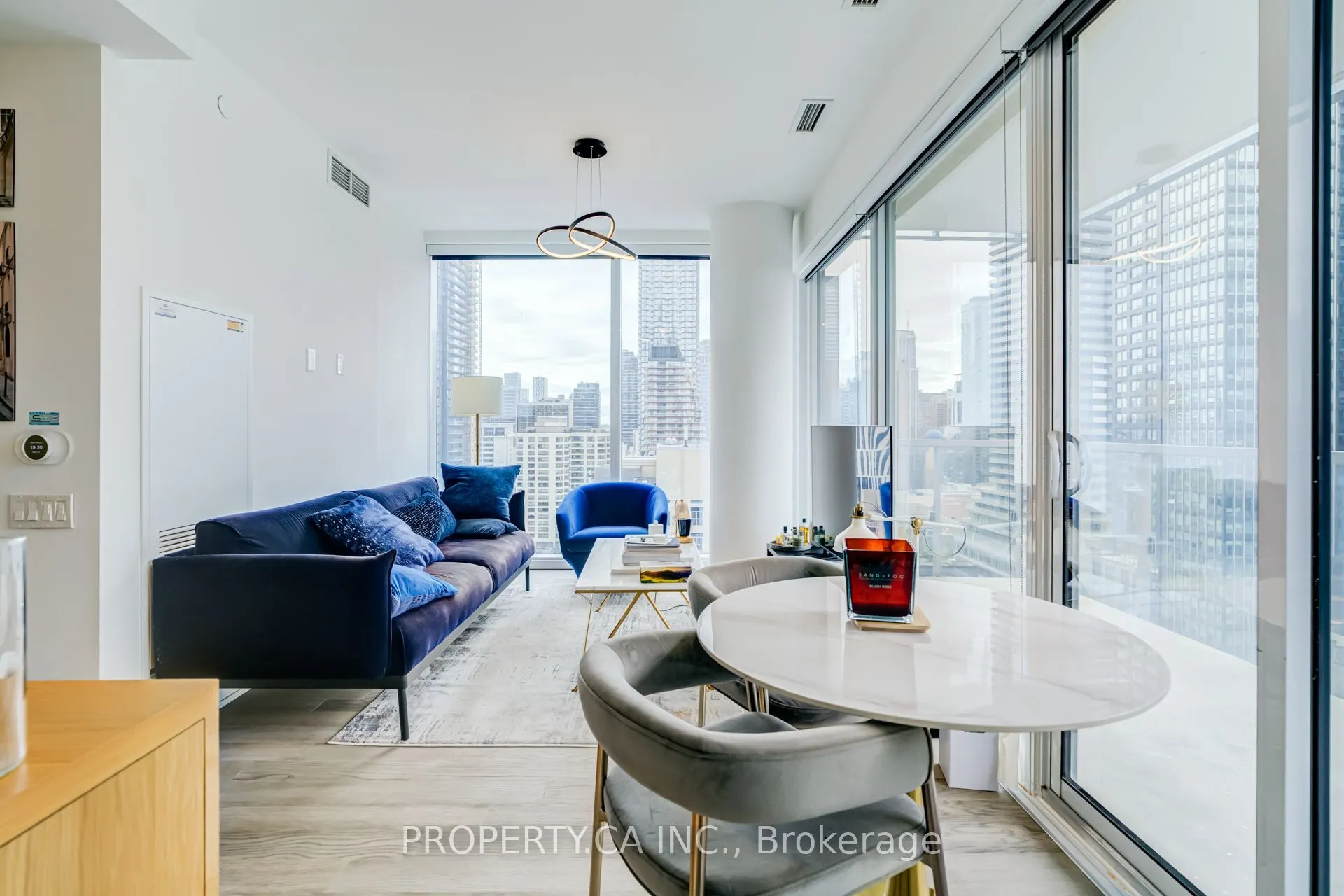 3 Gloucester Street #1709