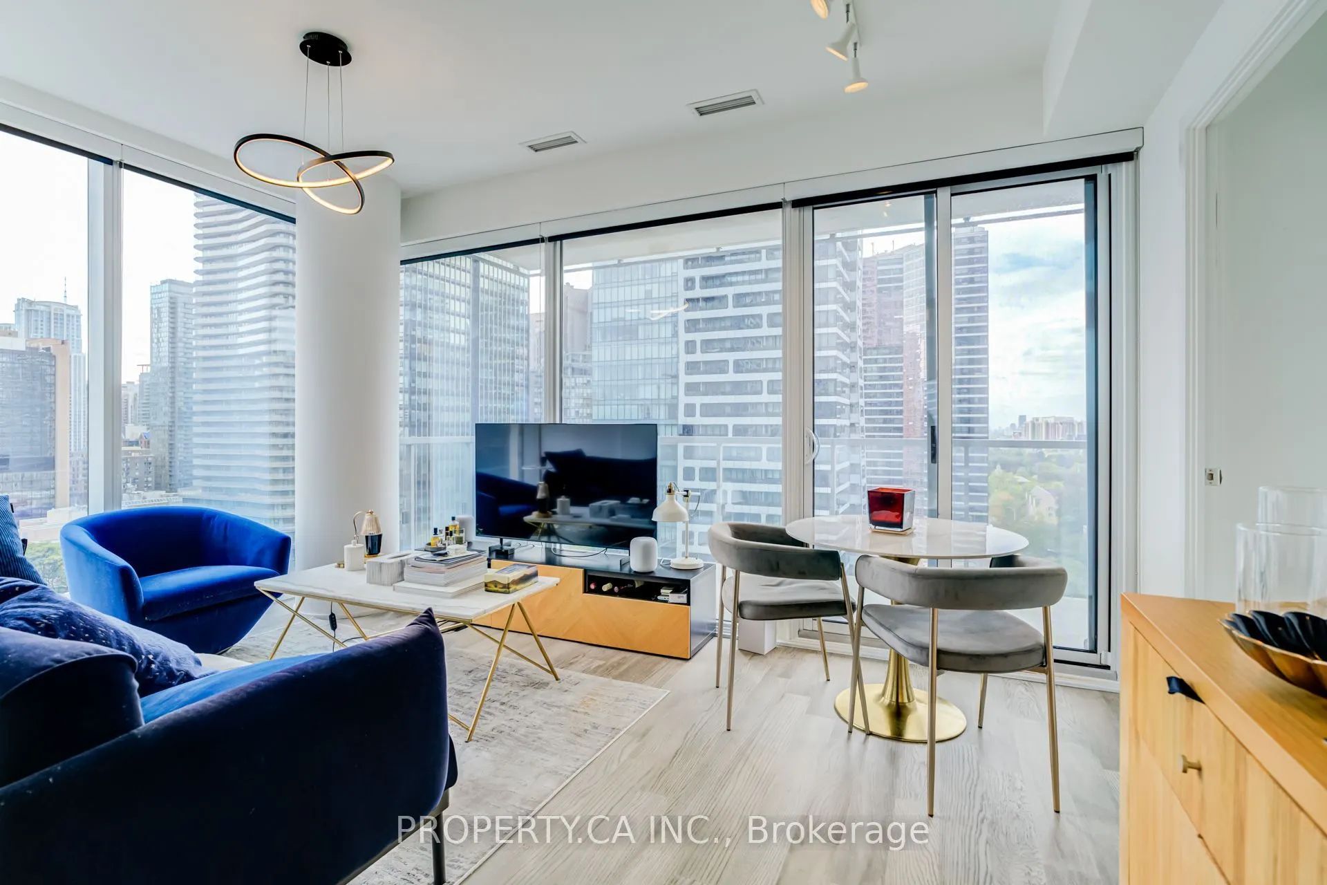 3 Gloucester Street #1709
