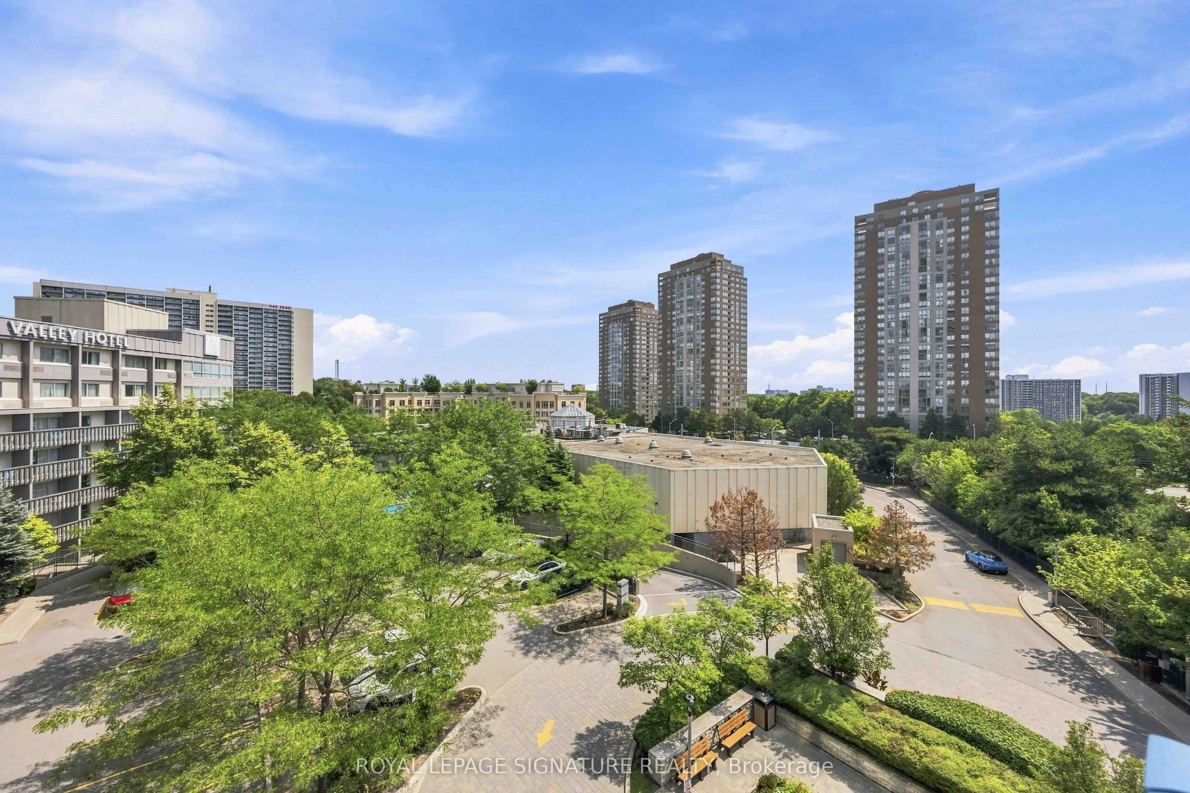 181 Wynford Drive #403