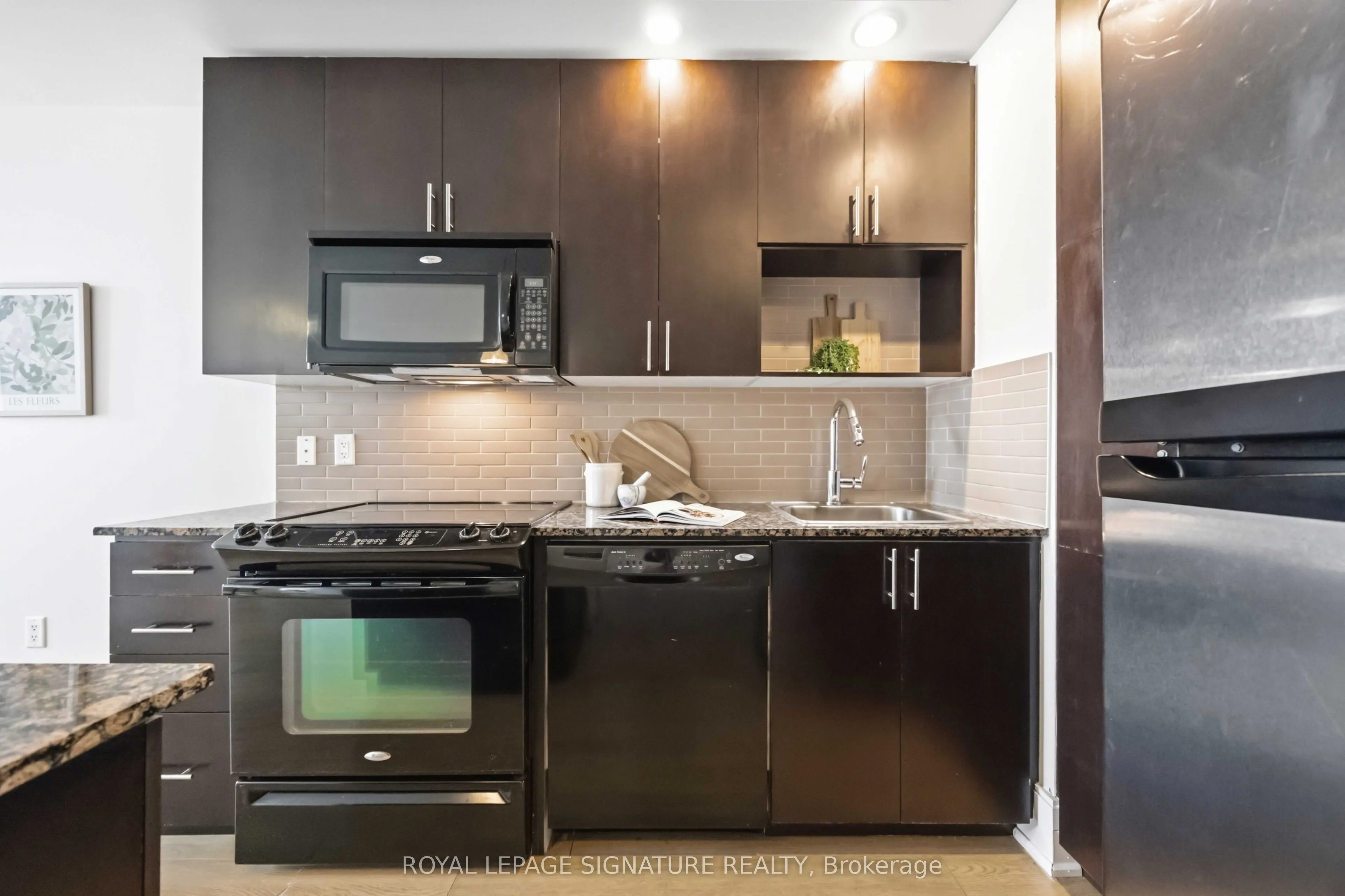 181 Wynford Drive #403