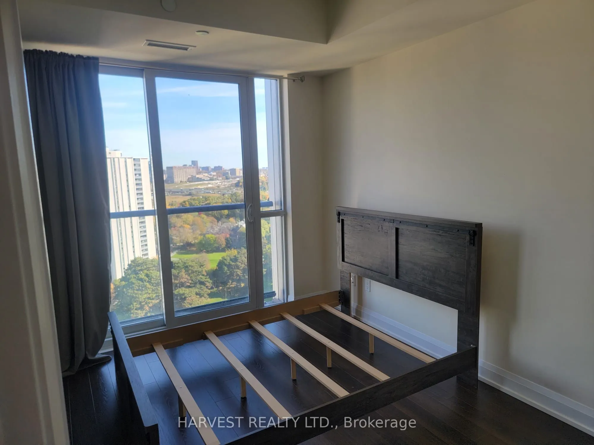 18 Graydon Hall Drive #2707
