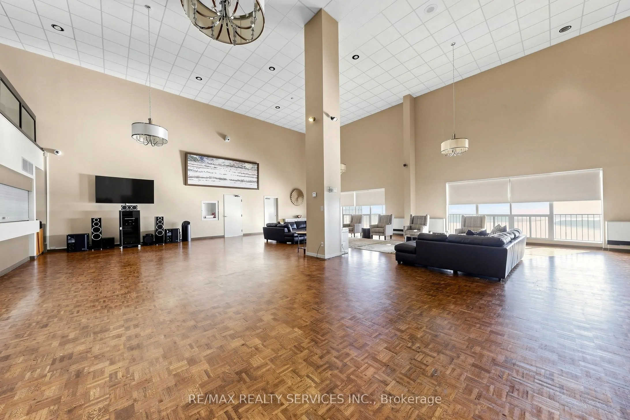 33 Harbour Square #2803