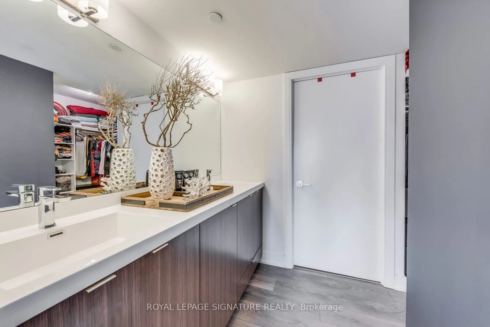 89 McGill Street #1011