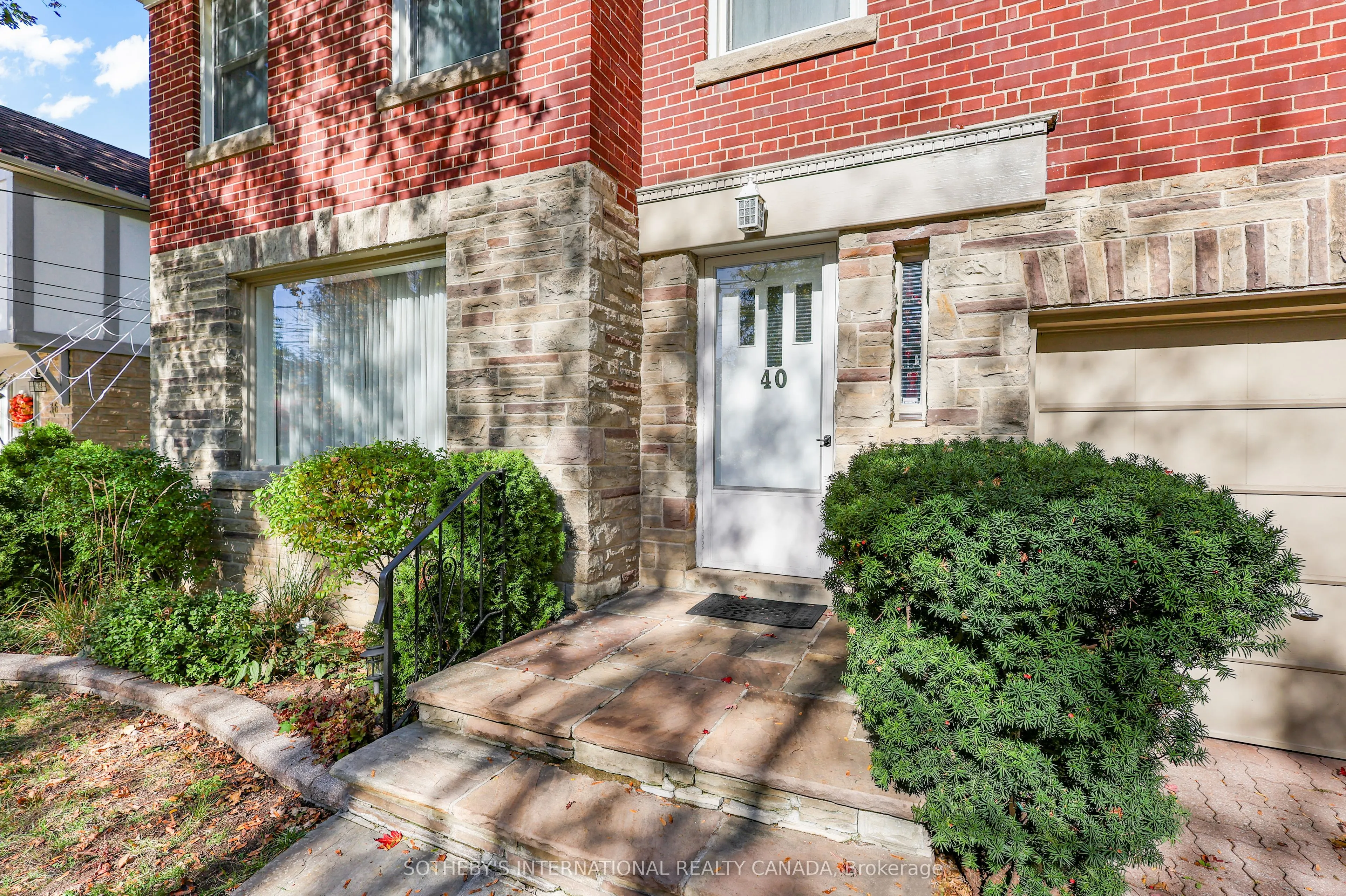 40 Teddington Pk Avenue