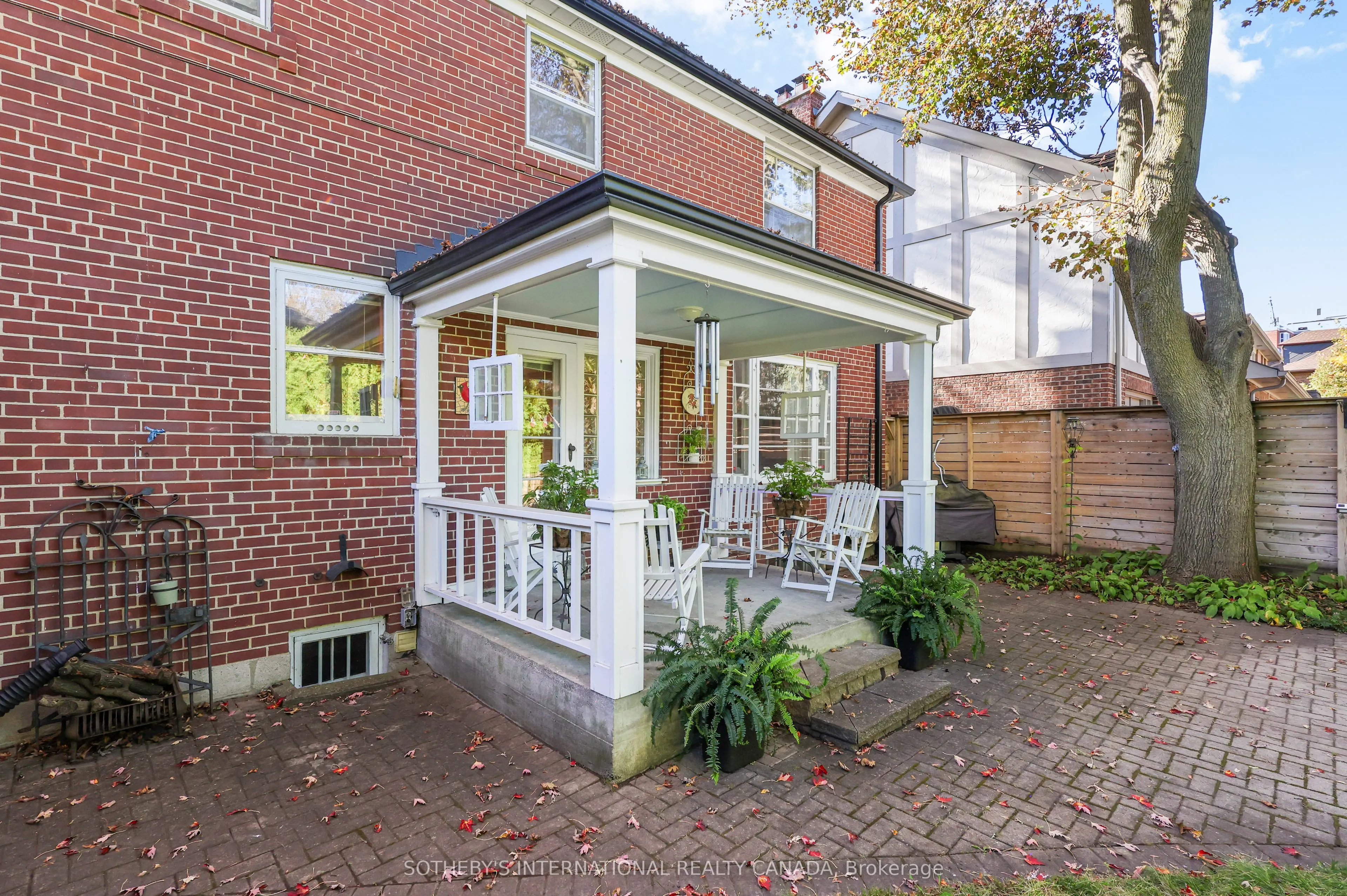 40 Teddington Pk Avenue