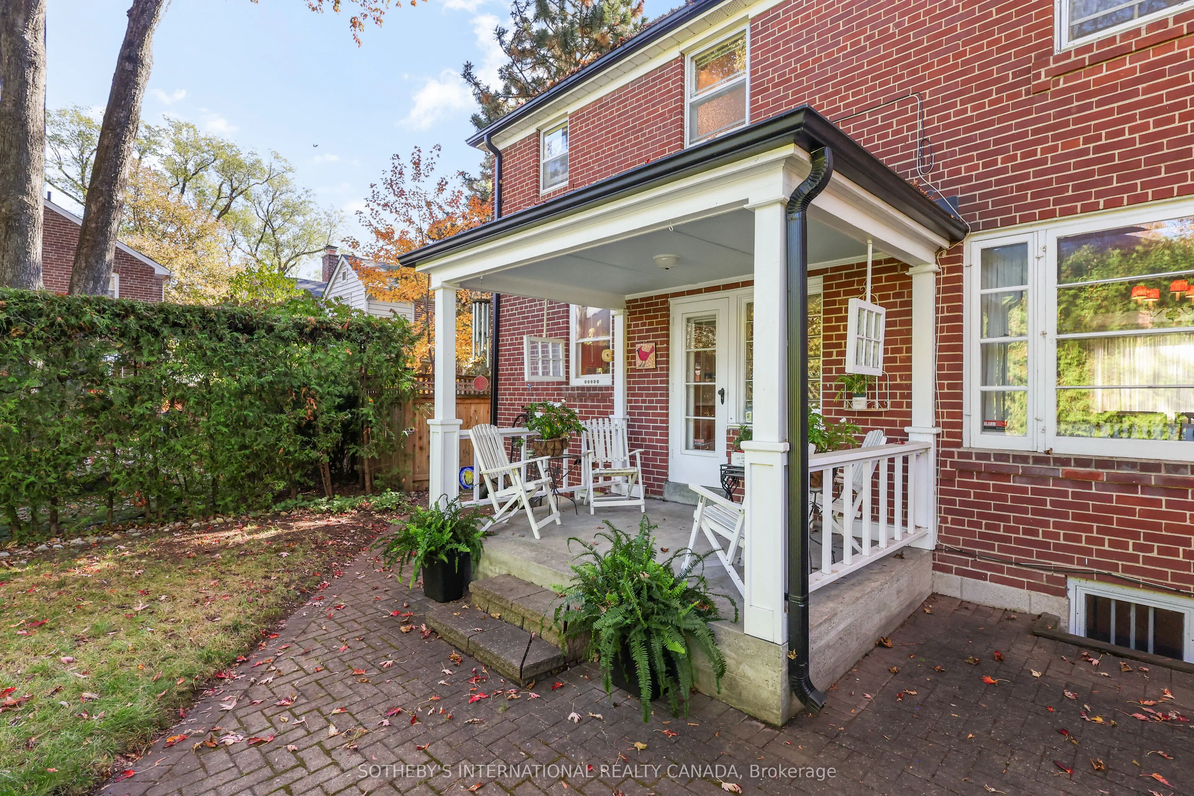 40 Teddington Pk Avenue