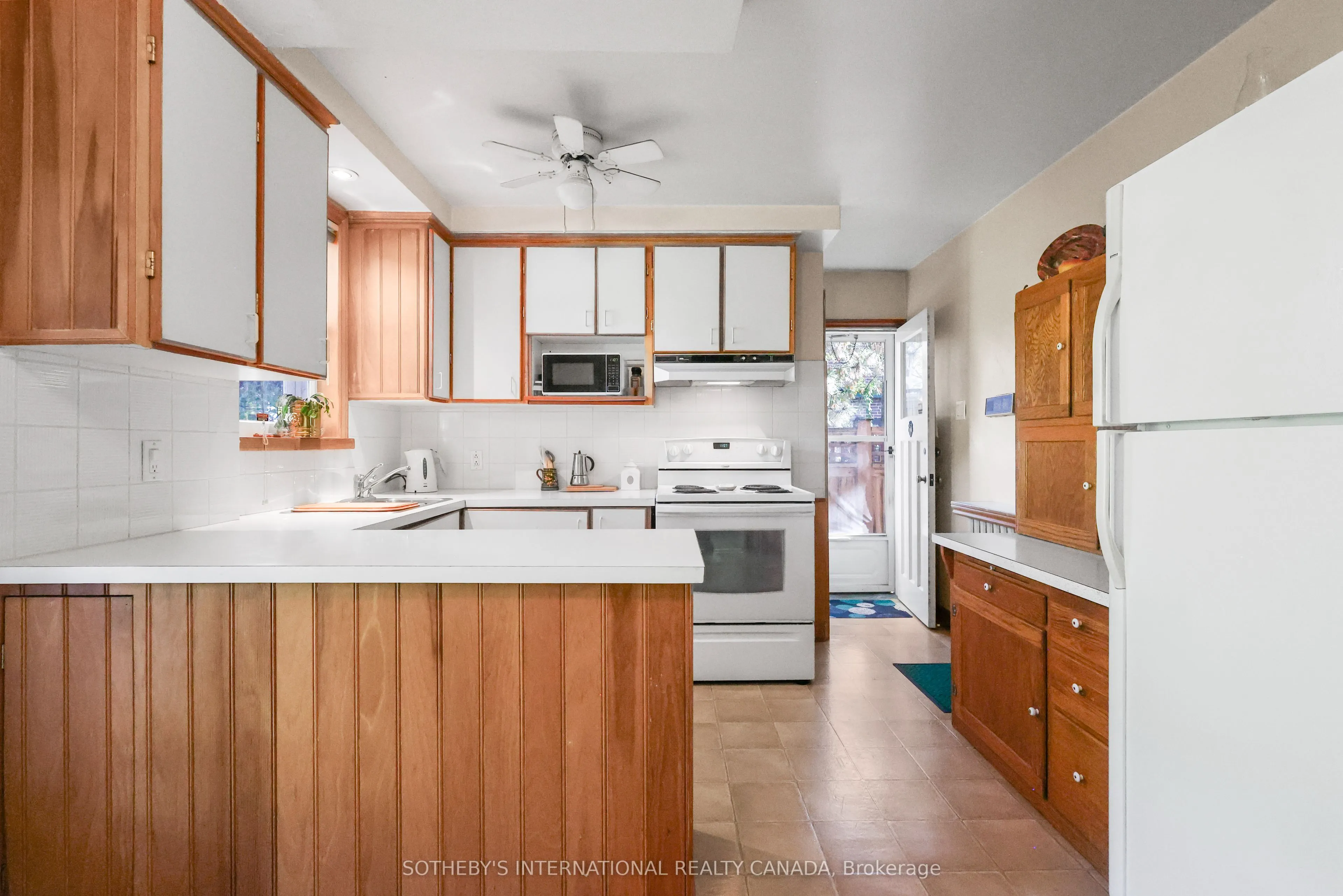 40 Teddington Pk Avenue