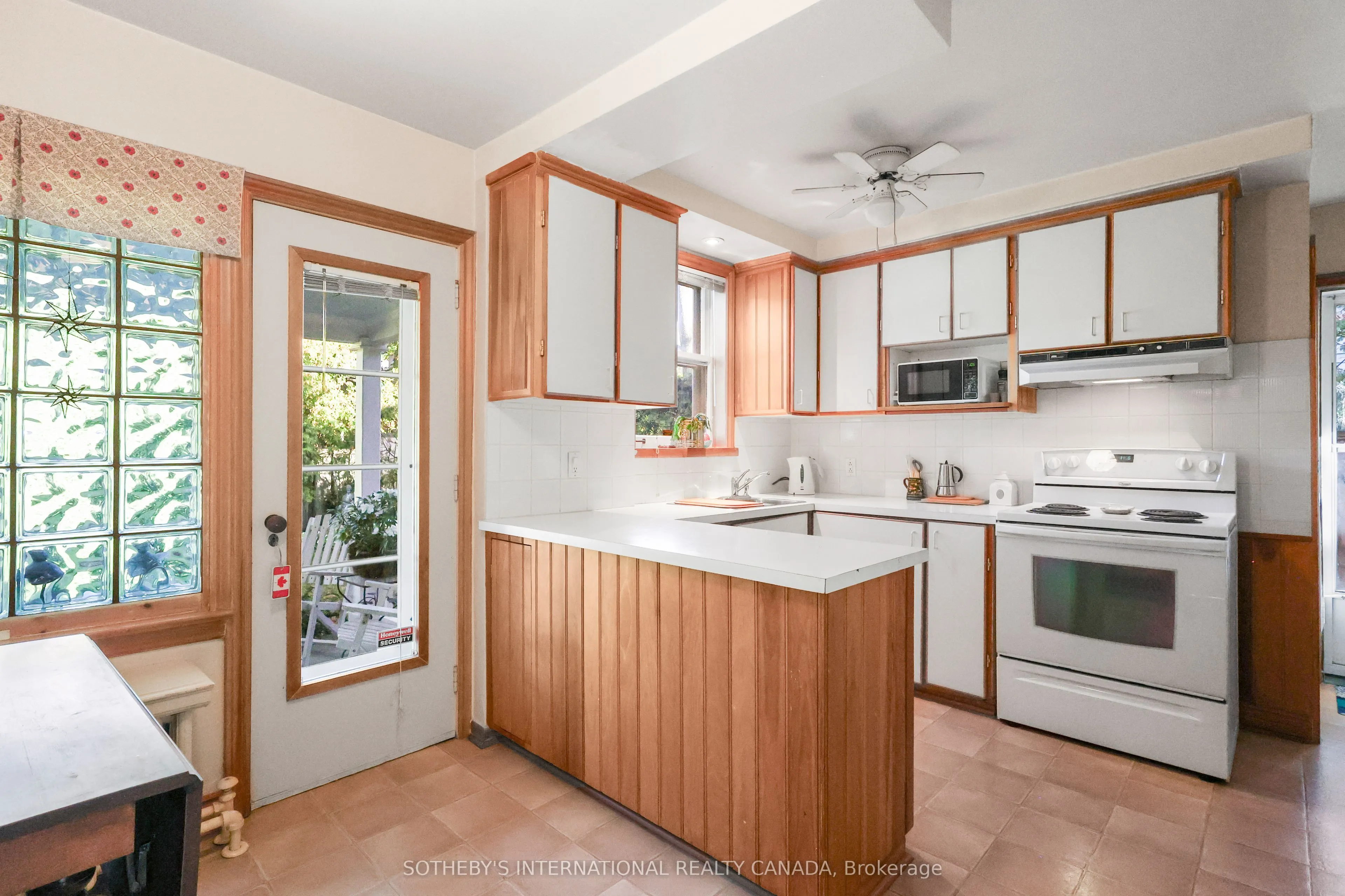 40 Teddington Pk Avenue