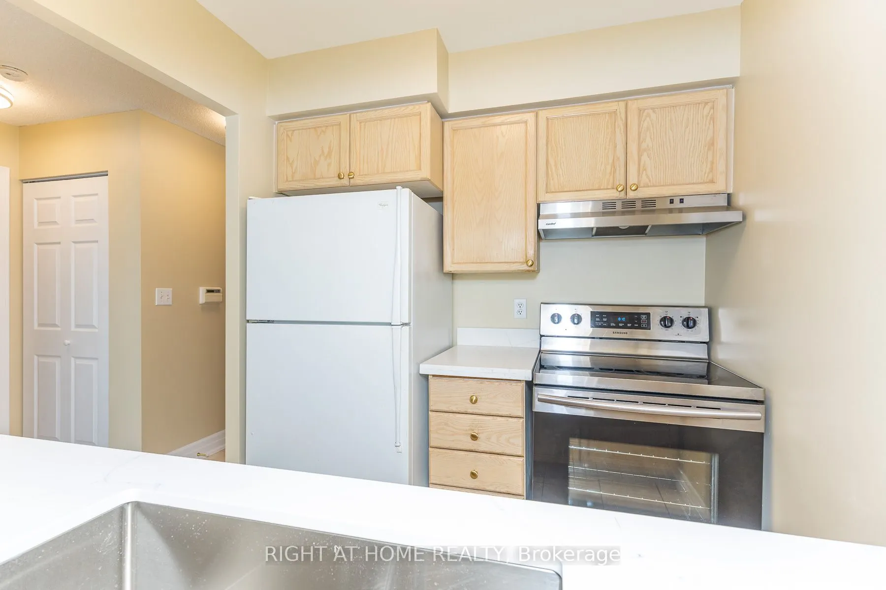 3 Pemberton Avenue #1706