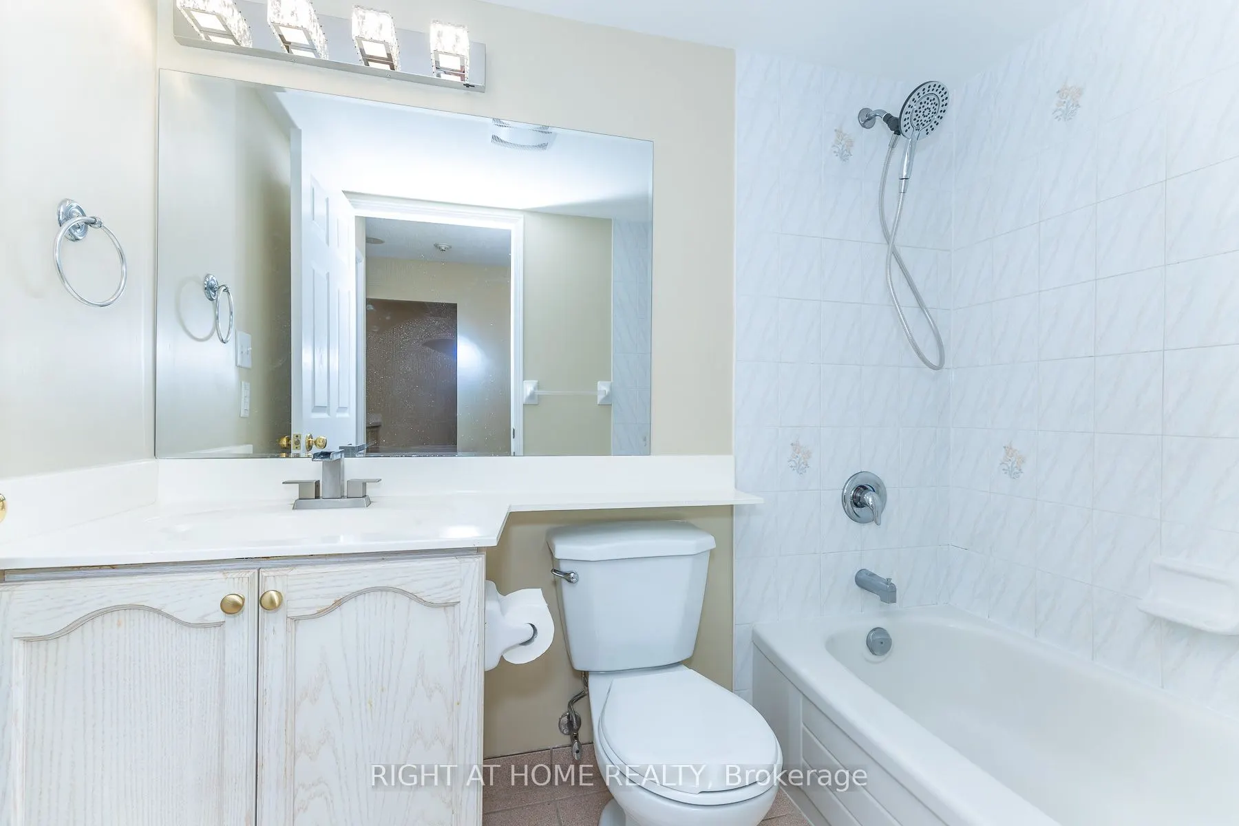 3 Pemberton Avenue #1706