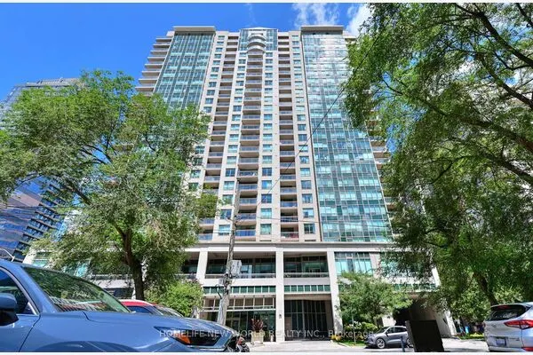 18 Parkview Avenue #811