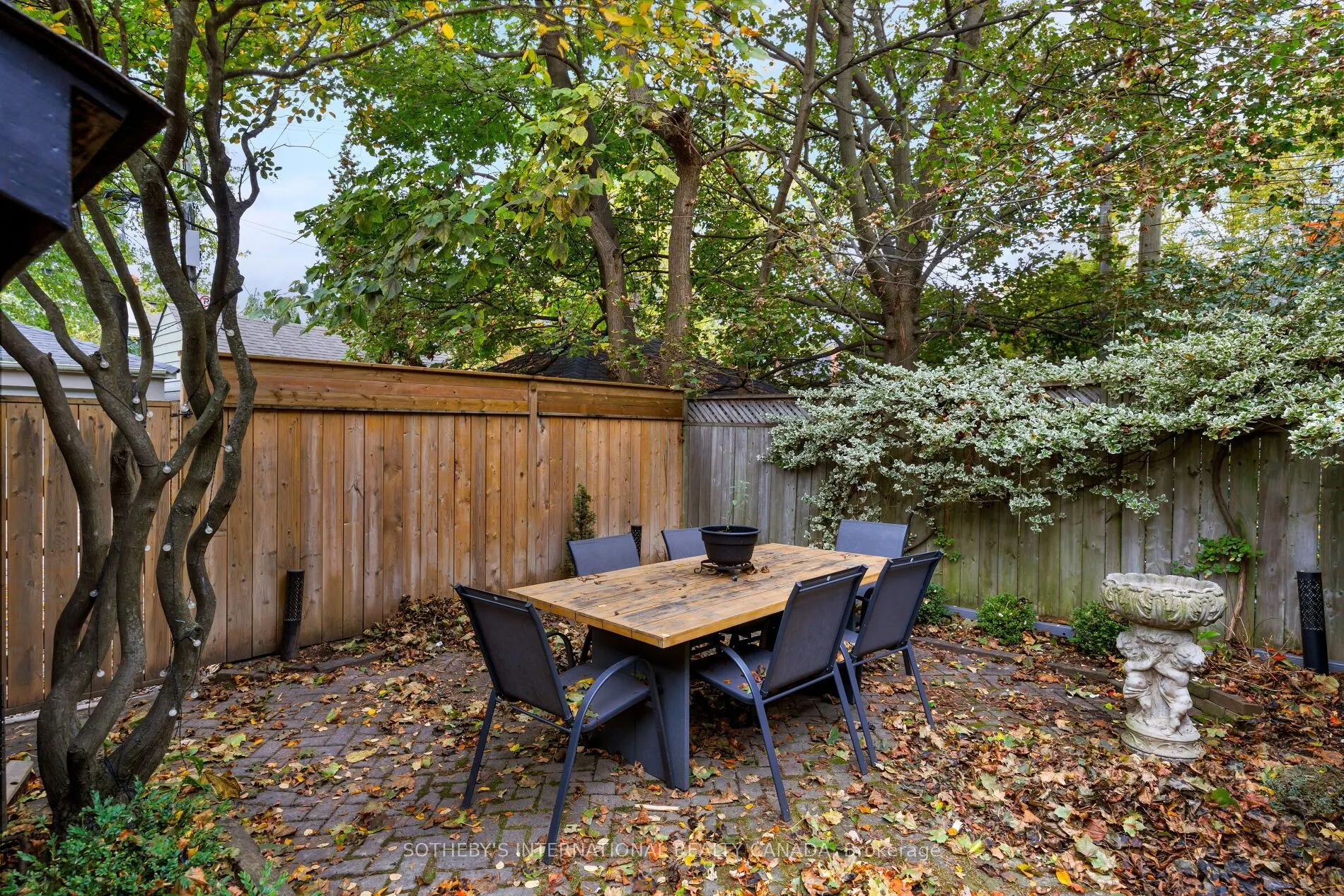 107 Macpherson Avenue