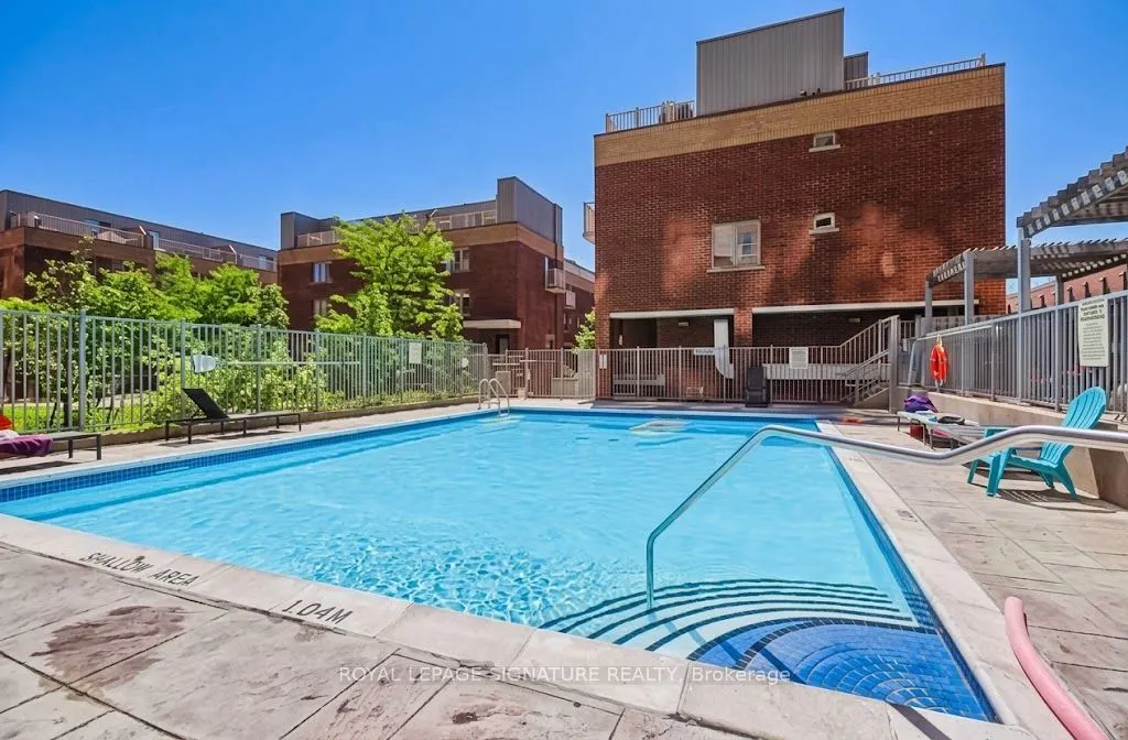 11 Ruttan Street #225