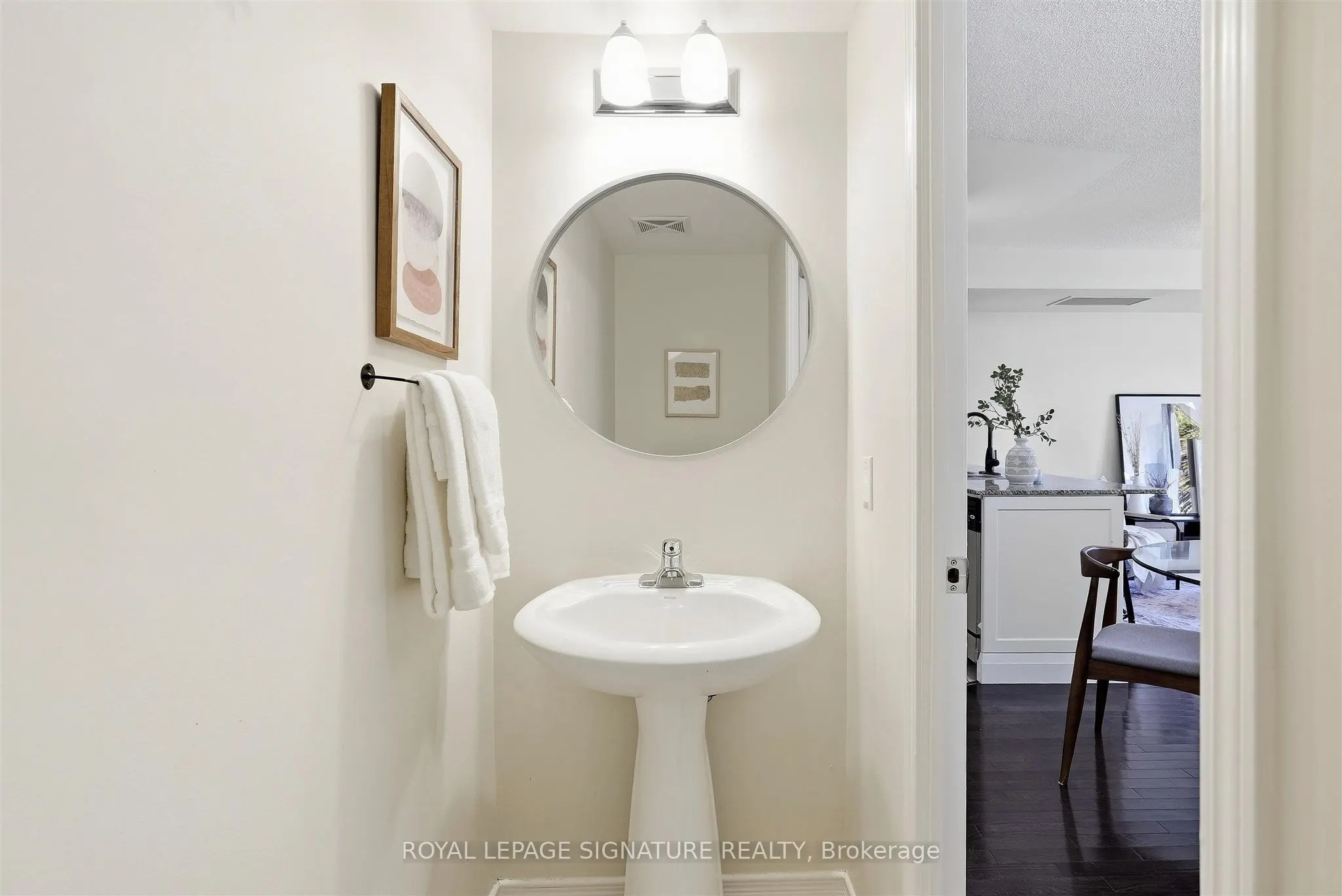 11 Ruttan Street #225