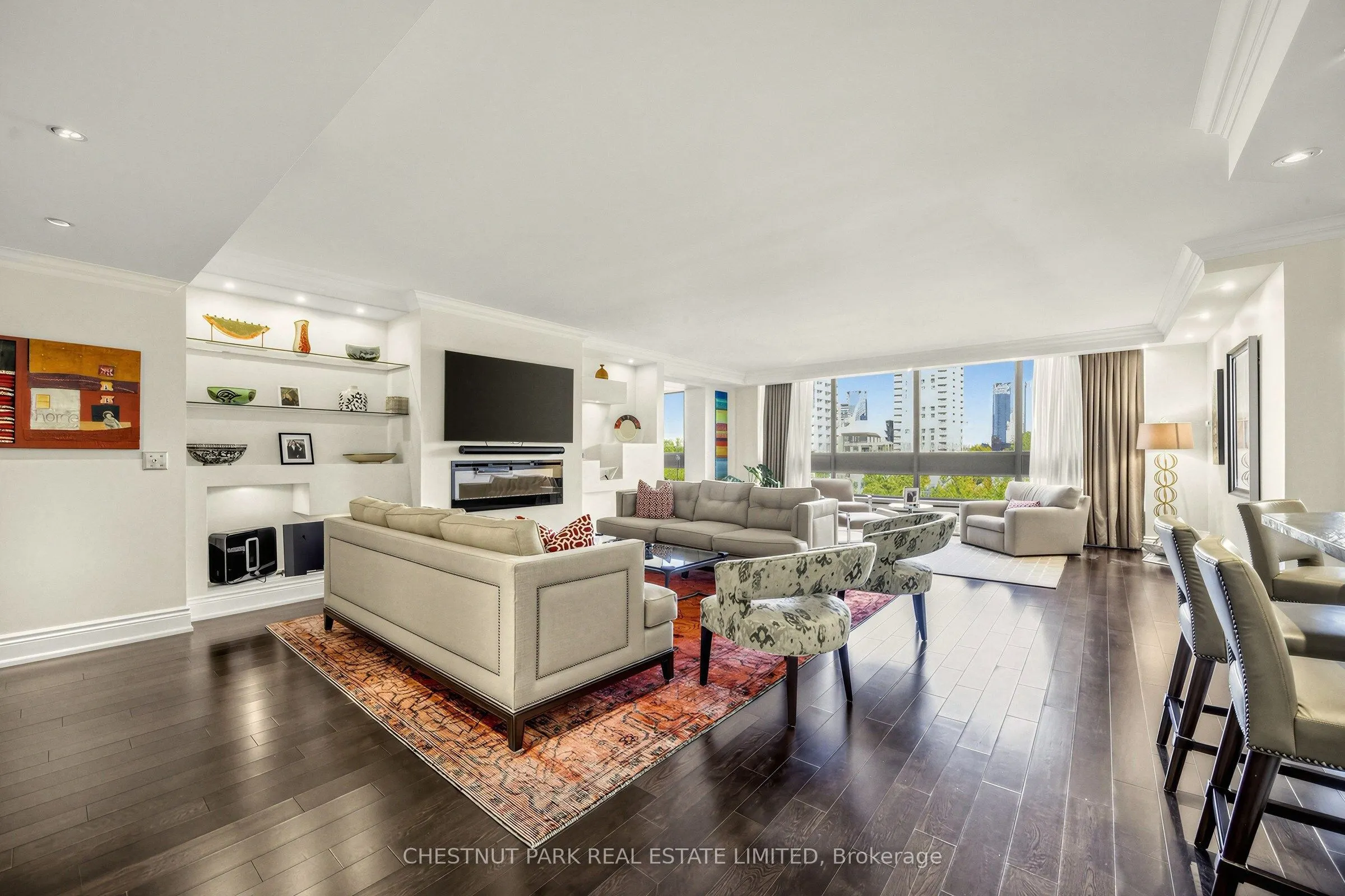 55 Prince Arthur Avenue #903