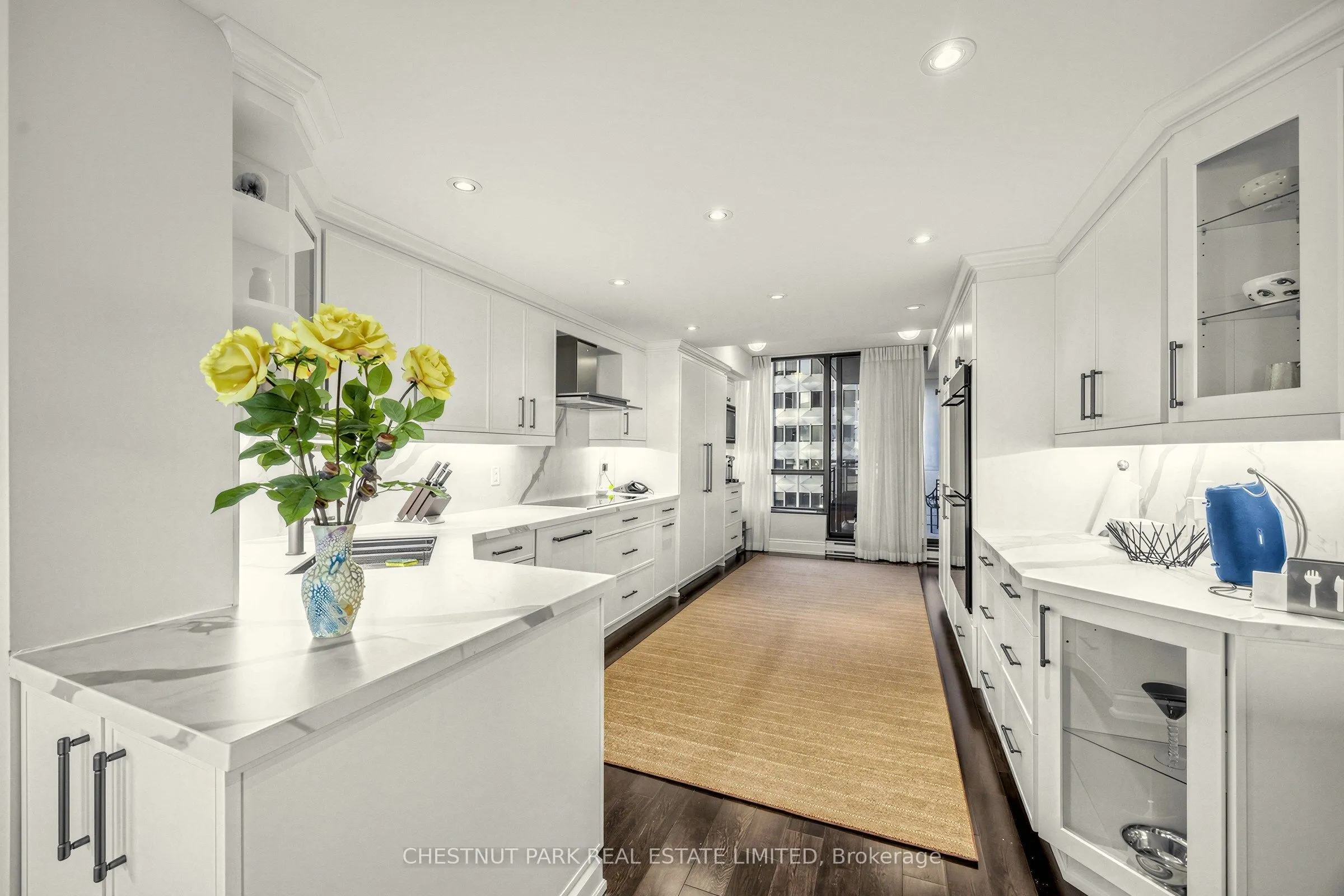 55 Prince Arthur Avenue #903