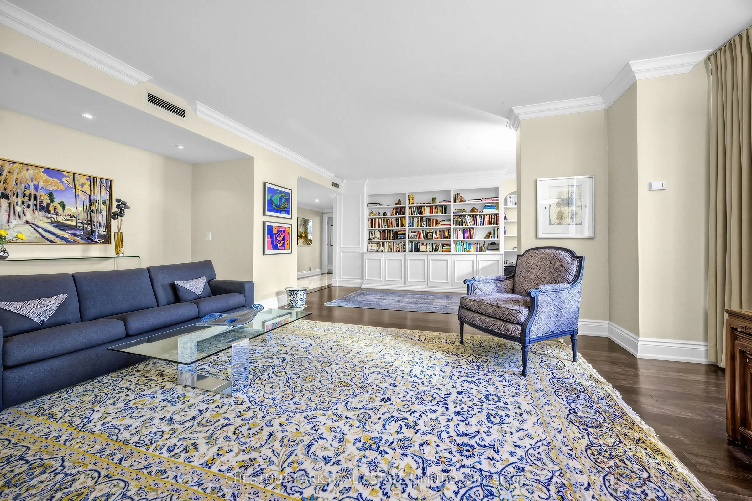 55 Prince Arthur Avenue #903